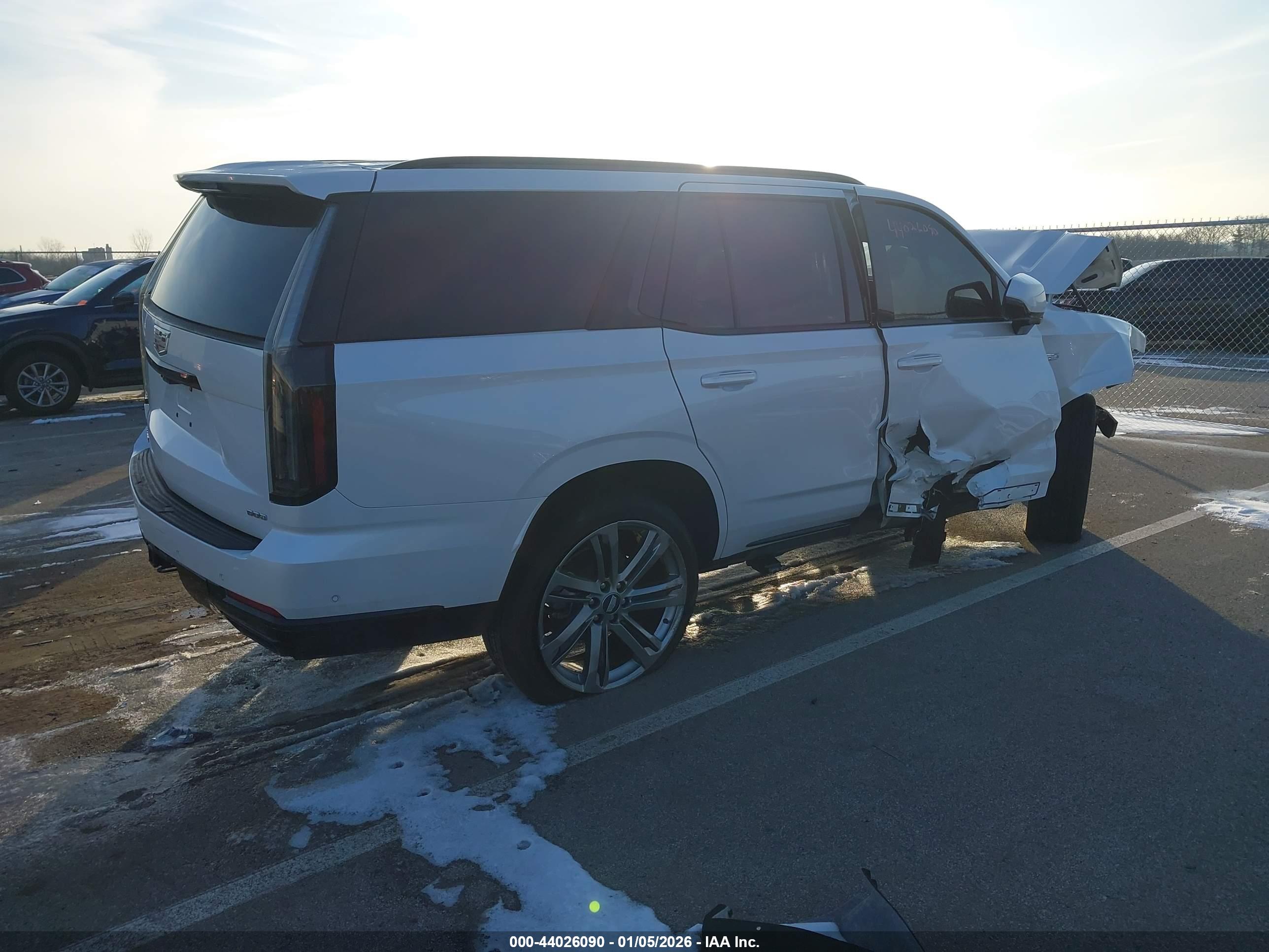 CADILLAC ESCALADE image 4