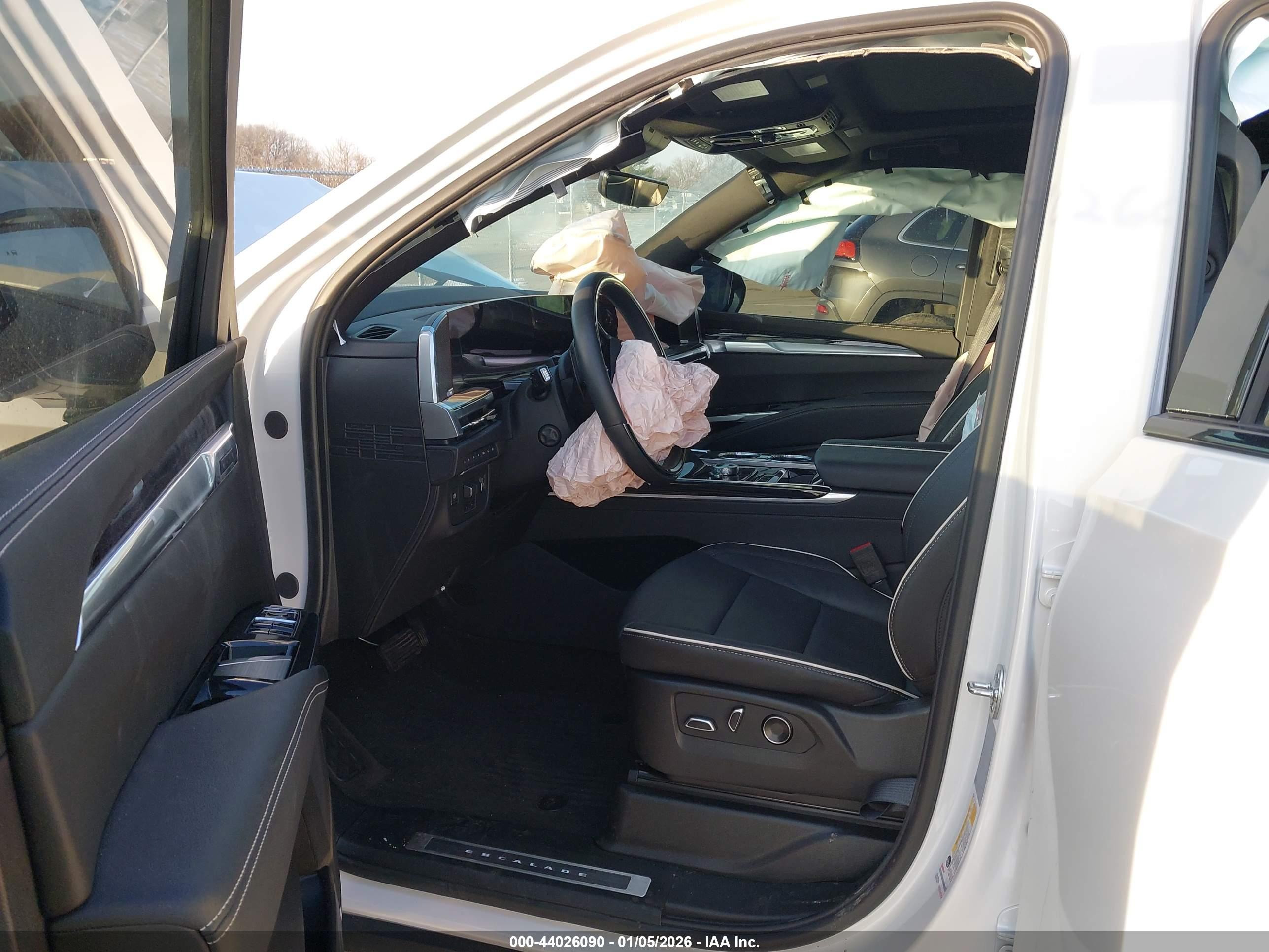 CADILLAC ESCALADE image 5
