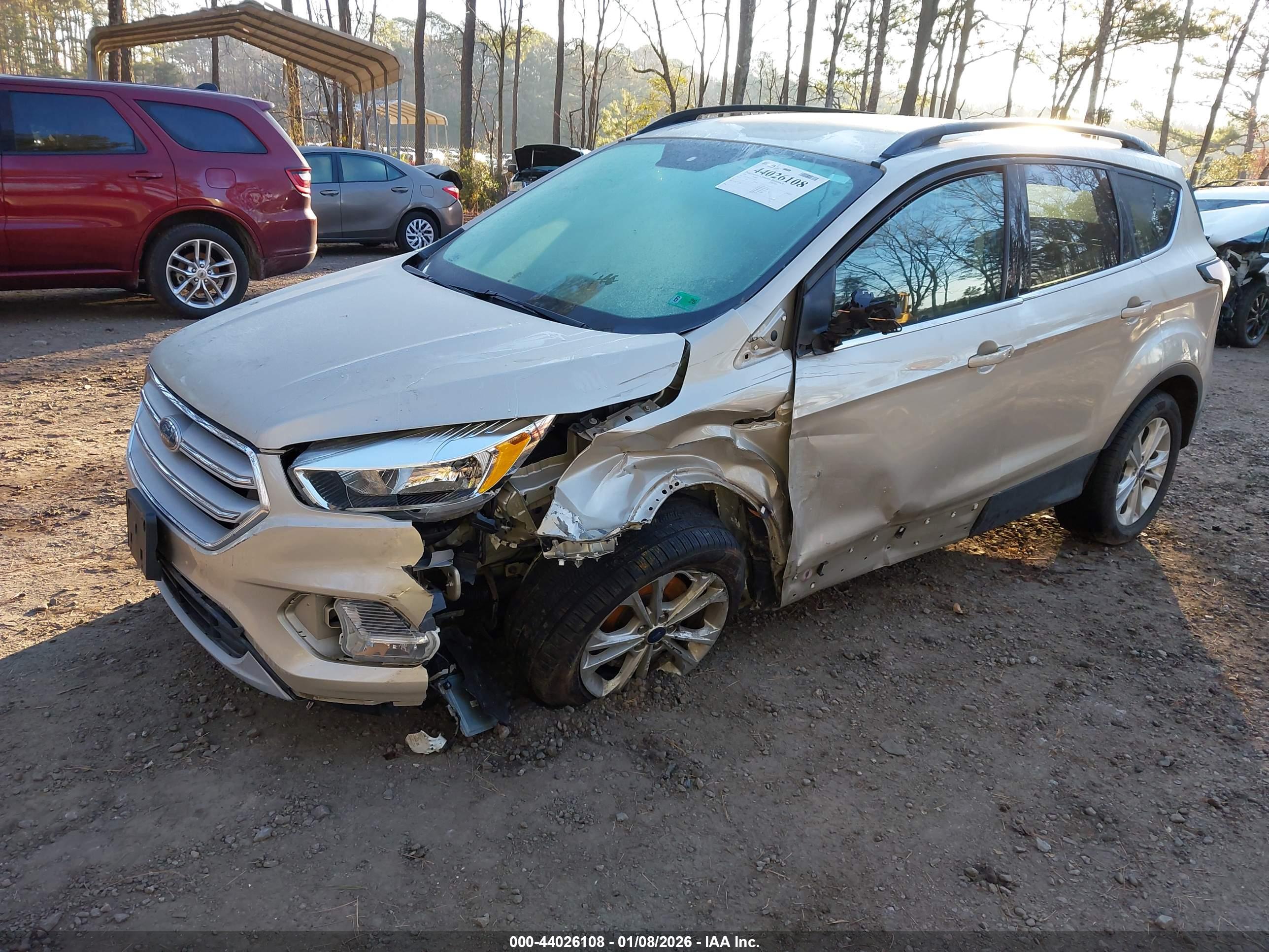 FORD ESCAPE image 2