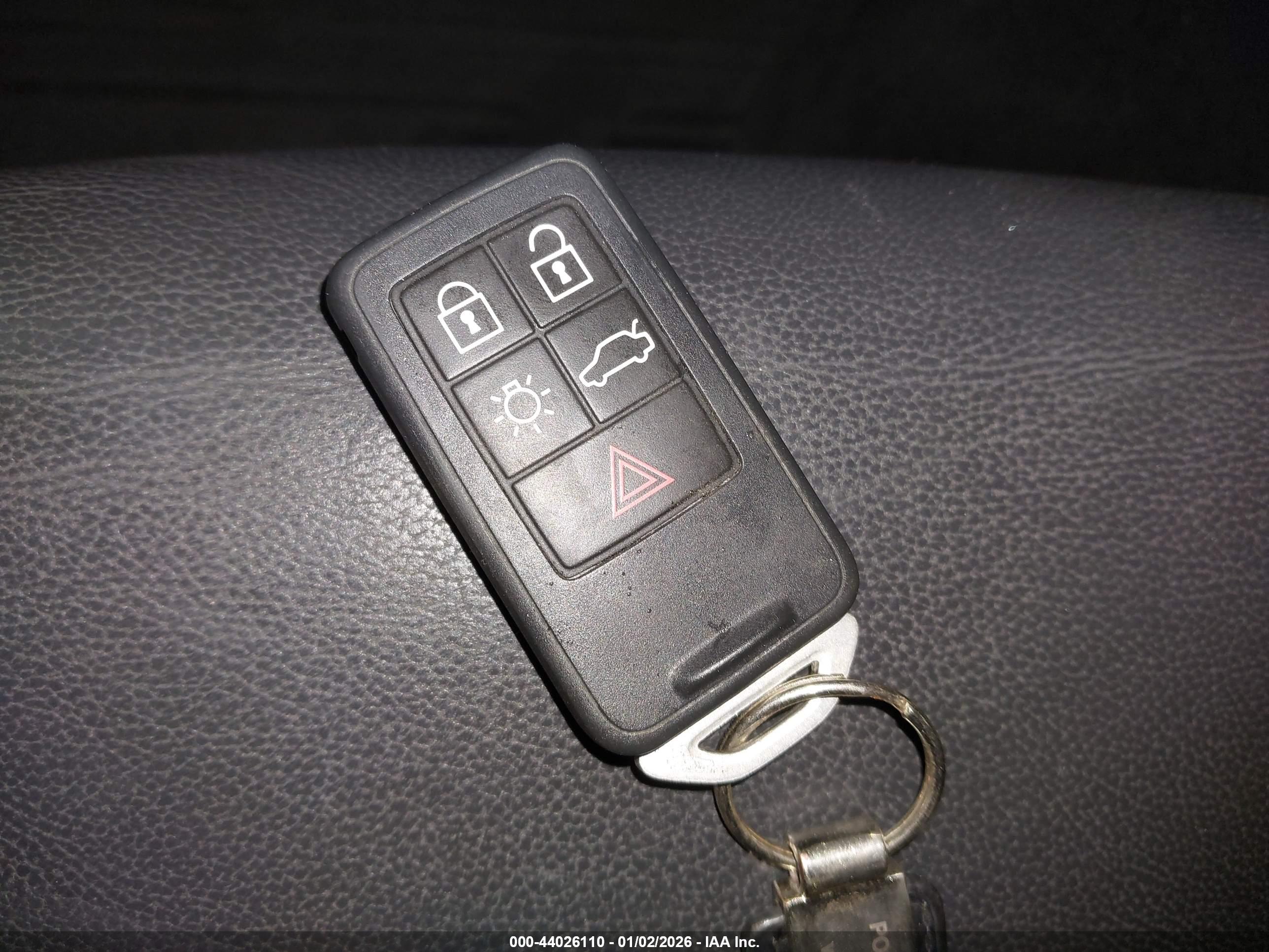 VOLVO S60 image 11