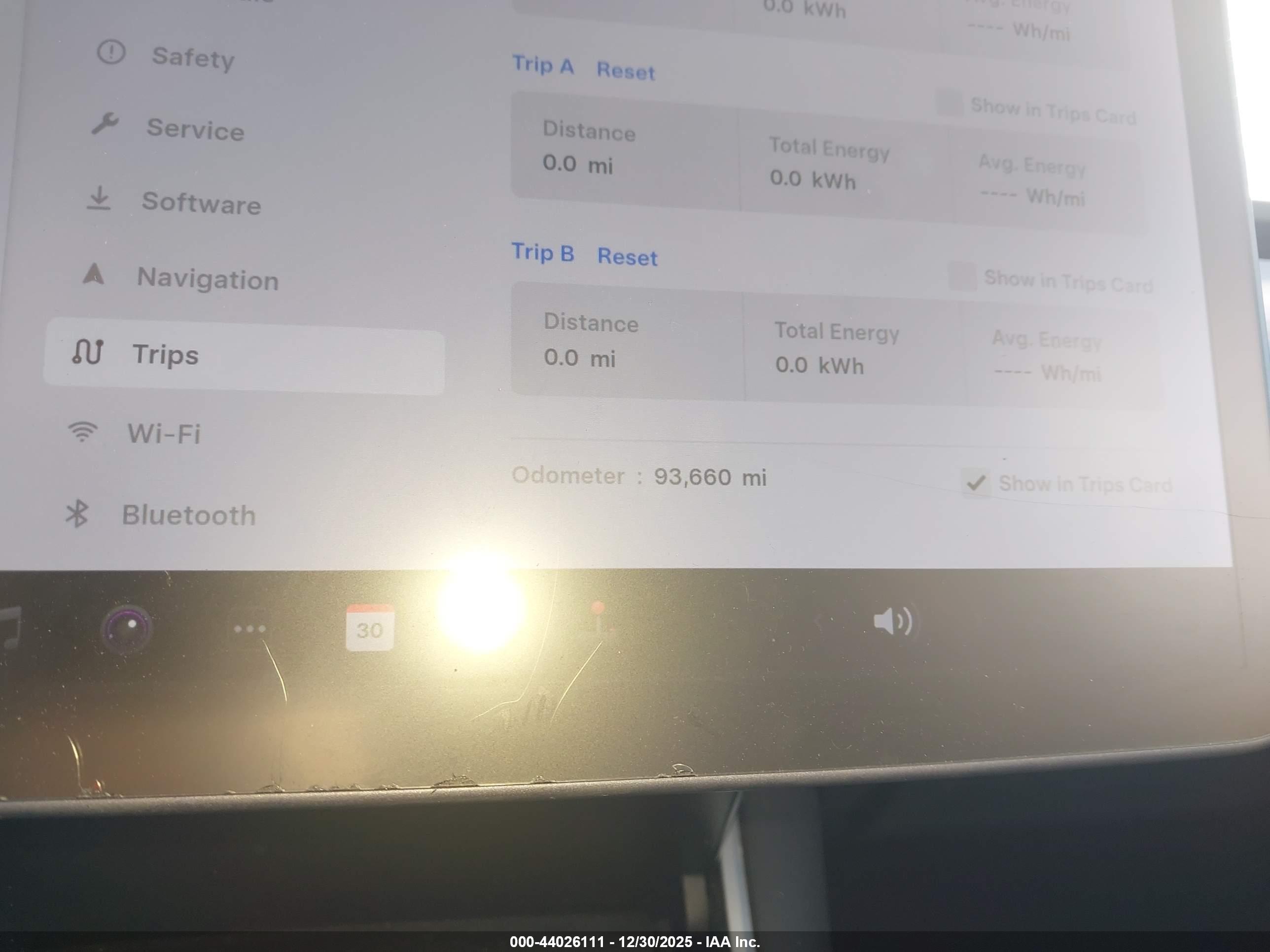 TESLA MODEL image 7