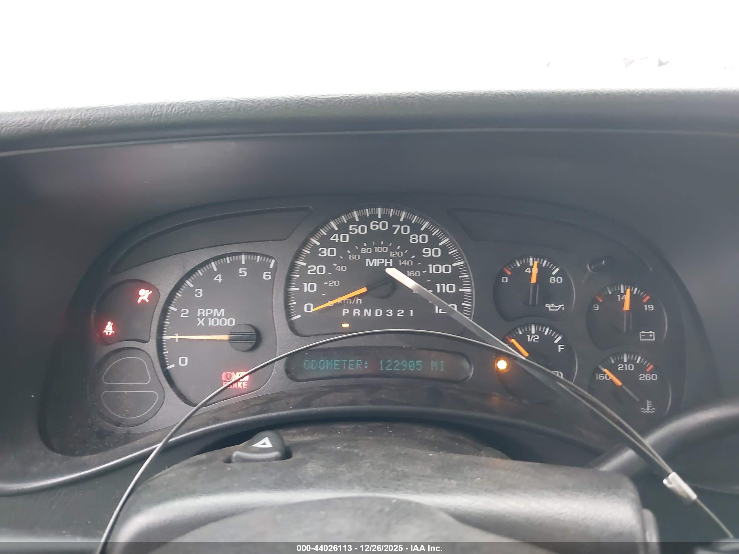 CHEVROLET SILVERADO image 7