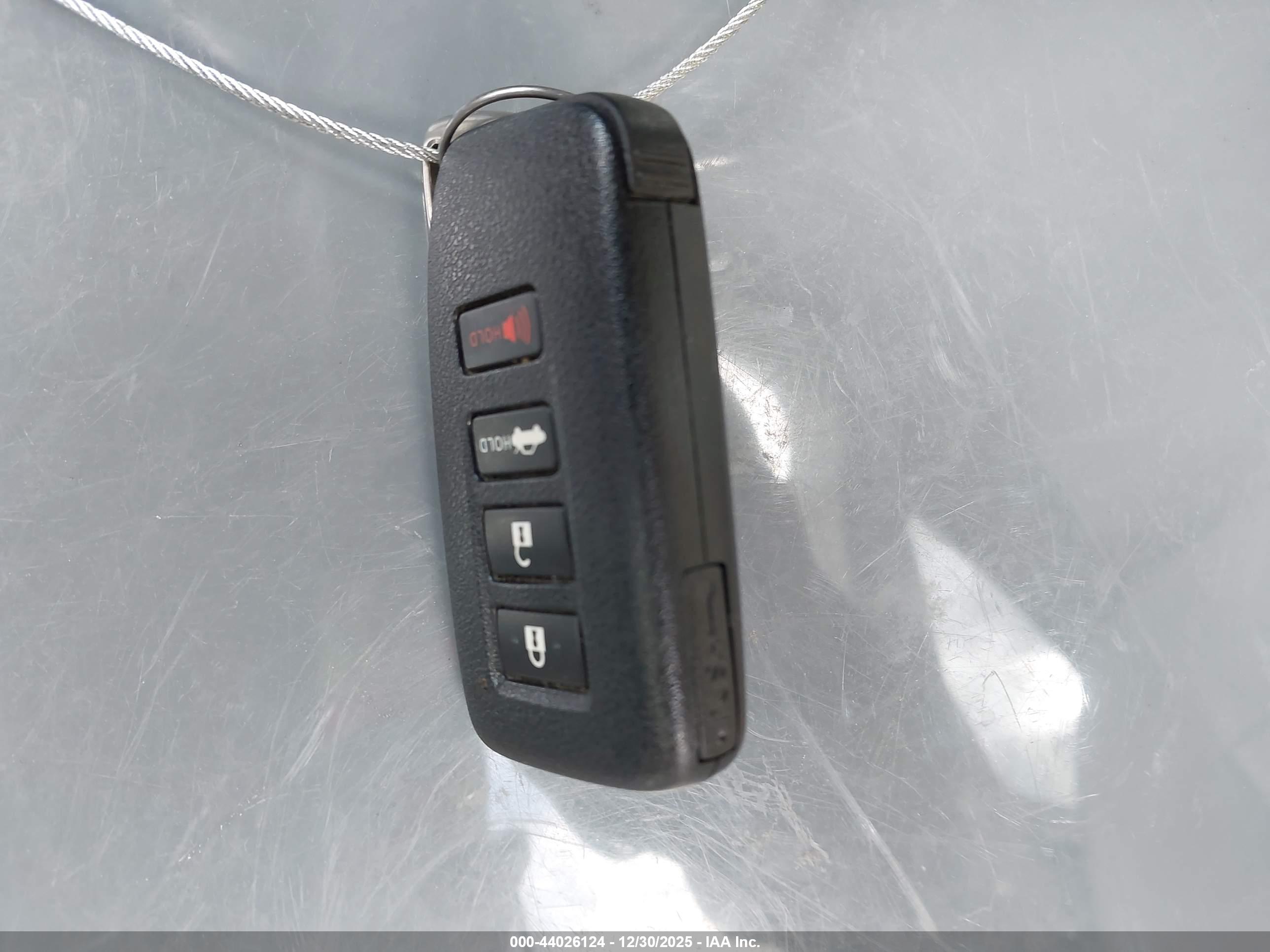 LEXUS ES image 11