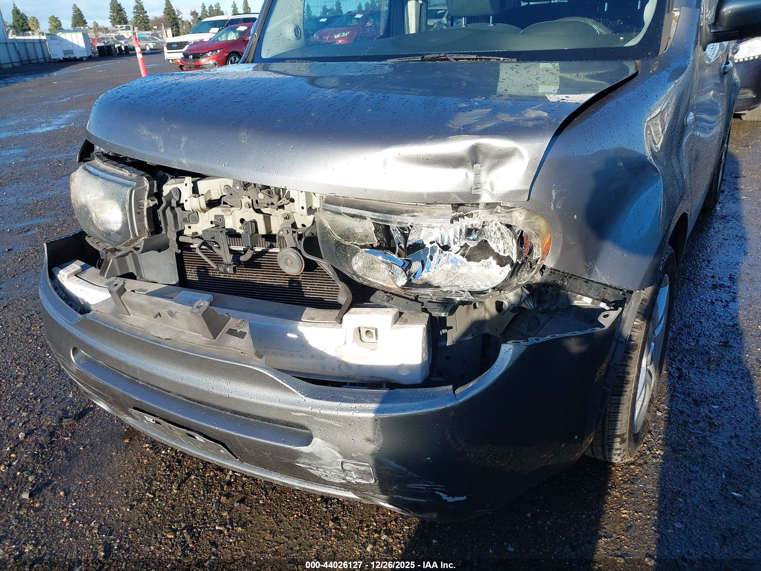 NISSAN CUBE image 6