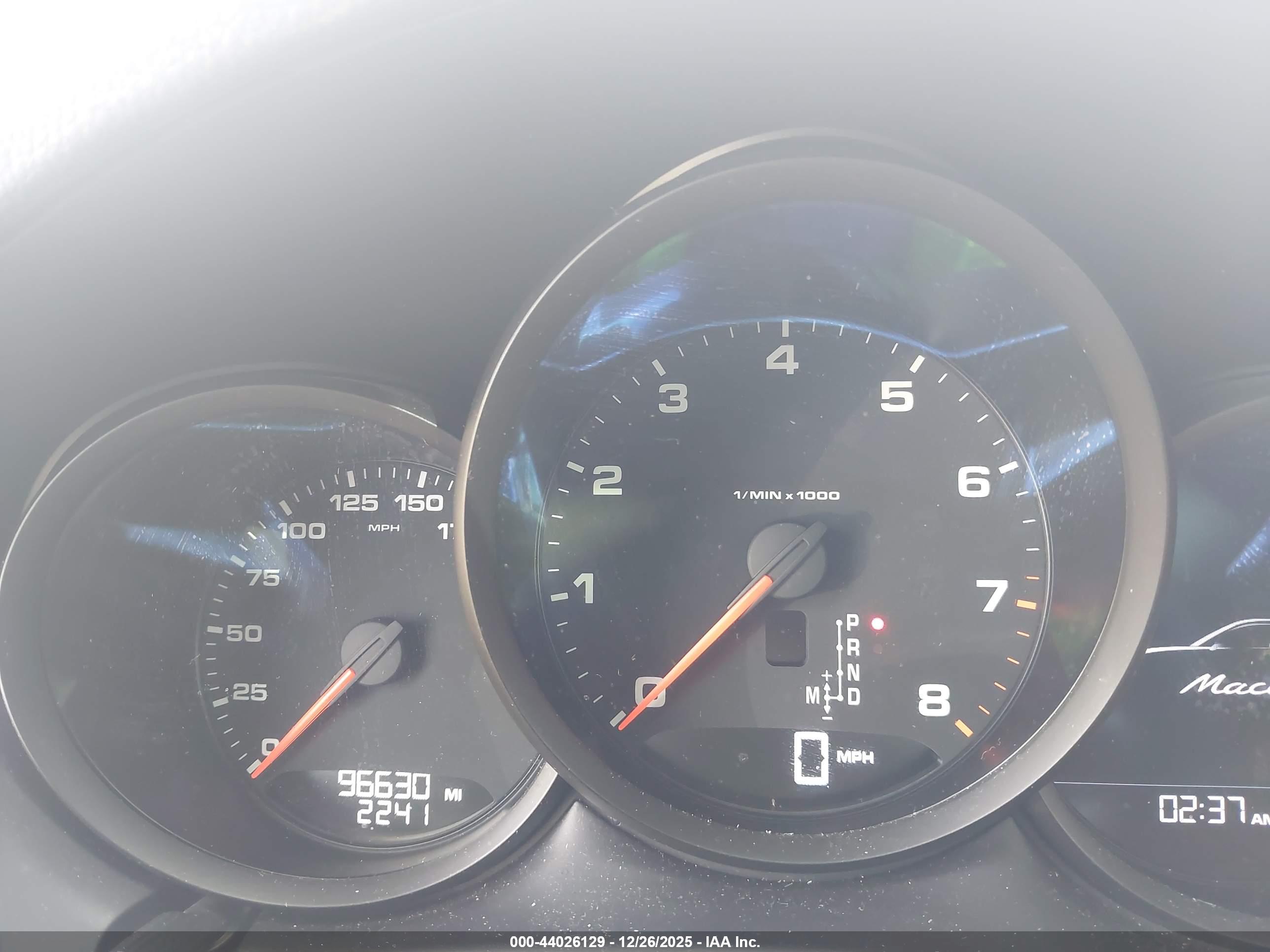 PORSCHE MACAN image 7