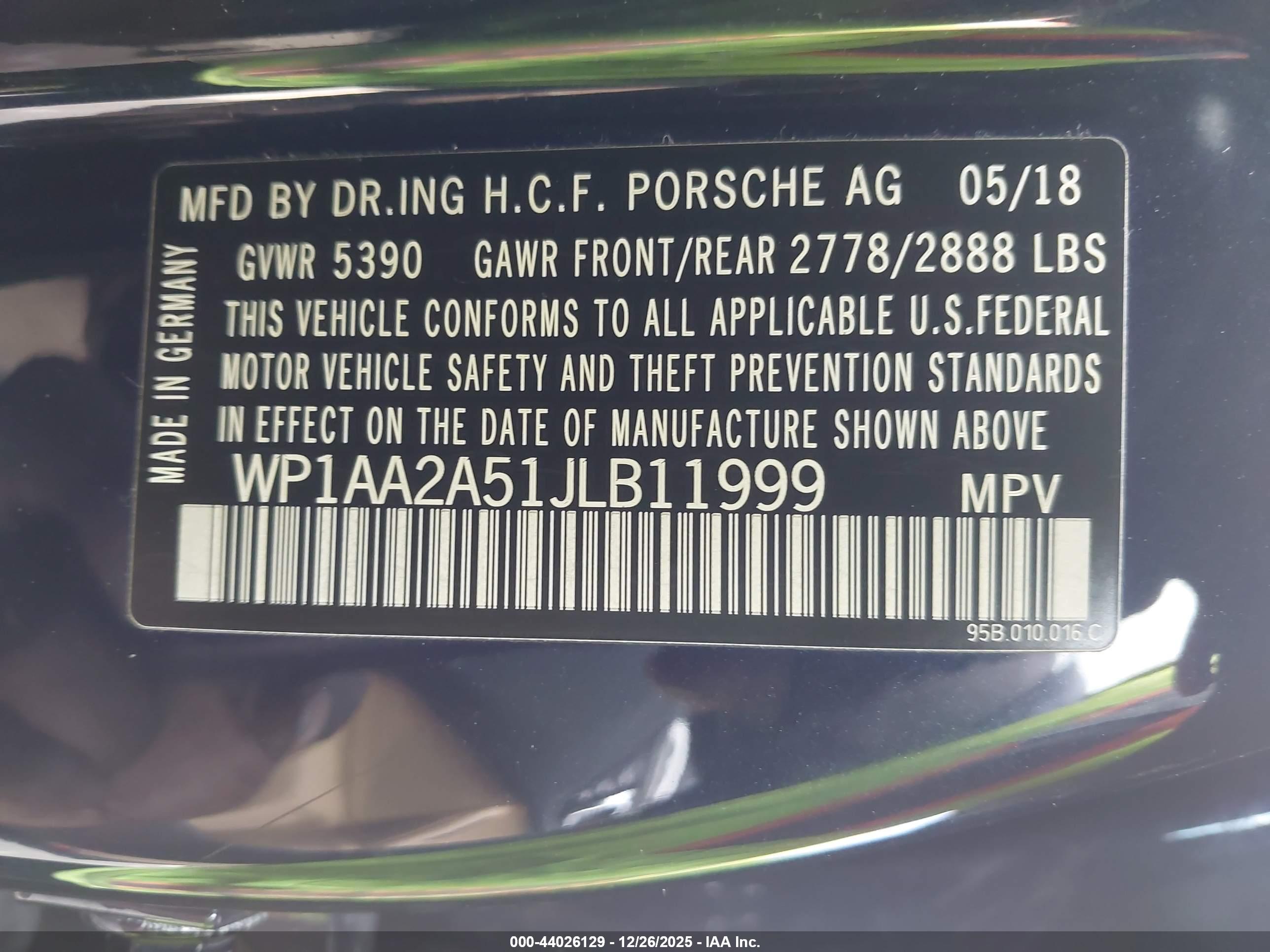 PORSCHE MACAN image 9