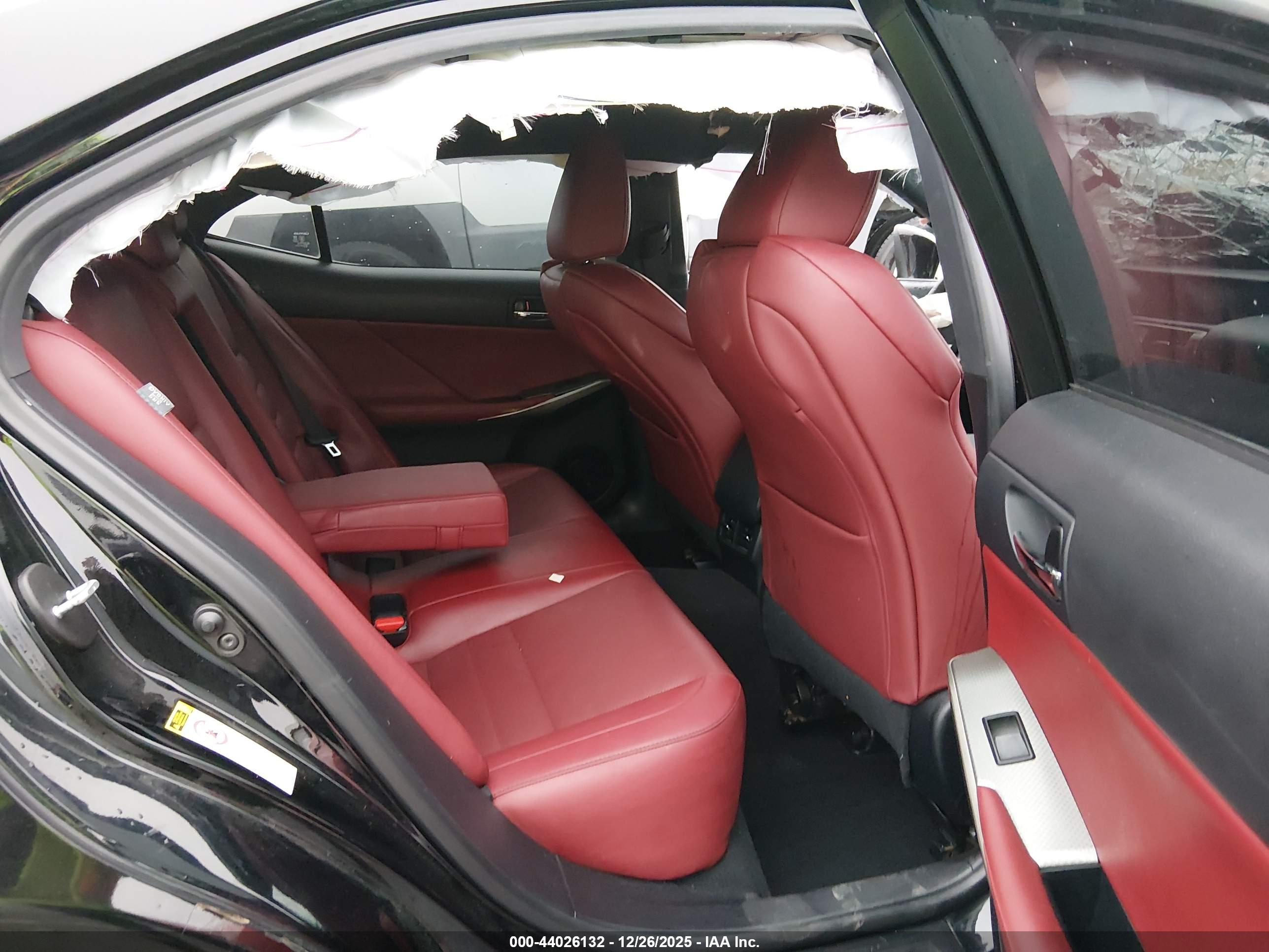 LEXUS IS image 8
