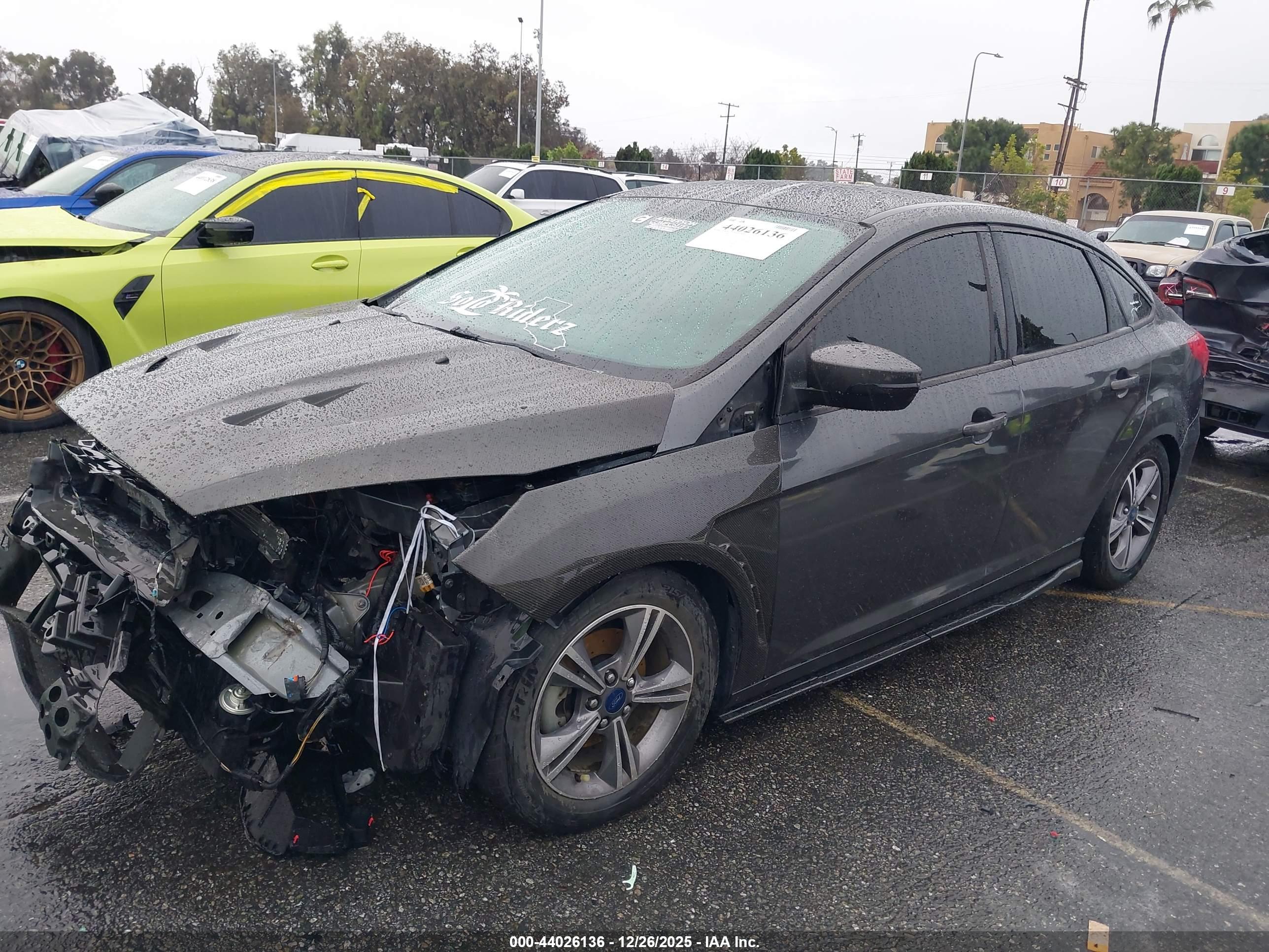 FORD FOCUS image 2