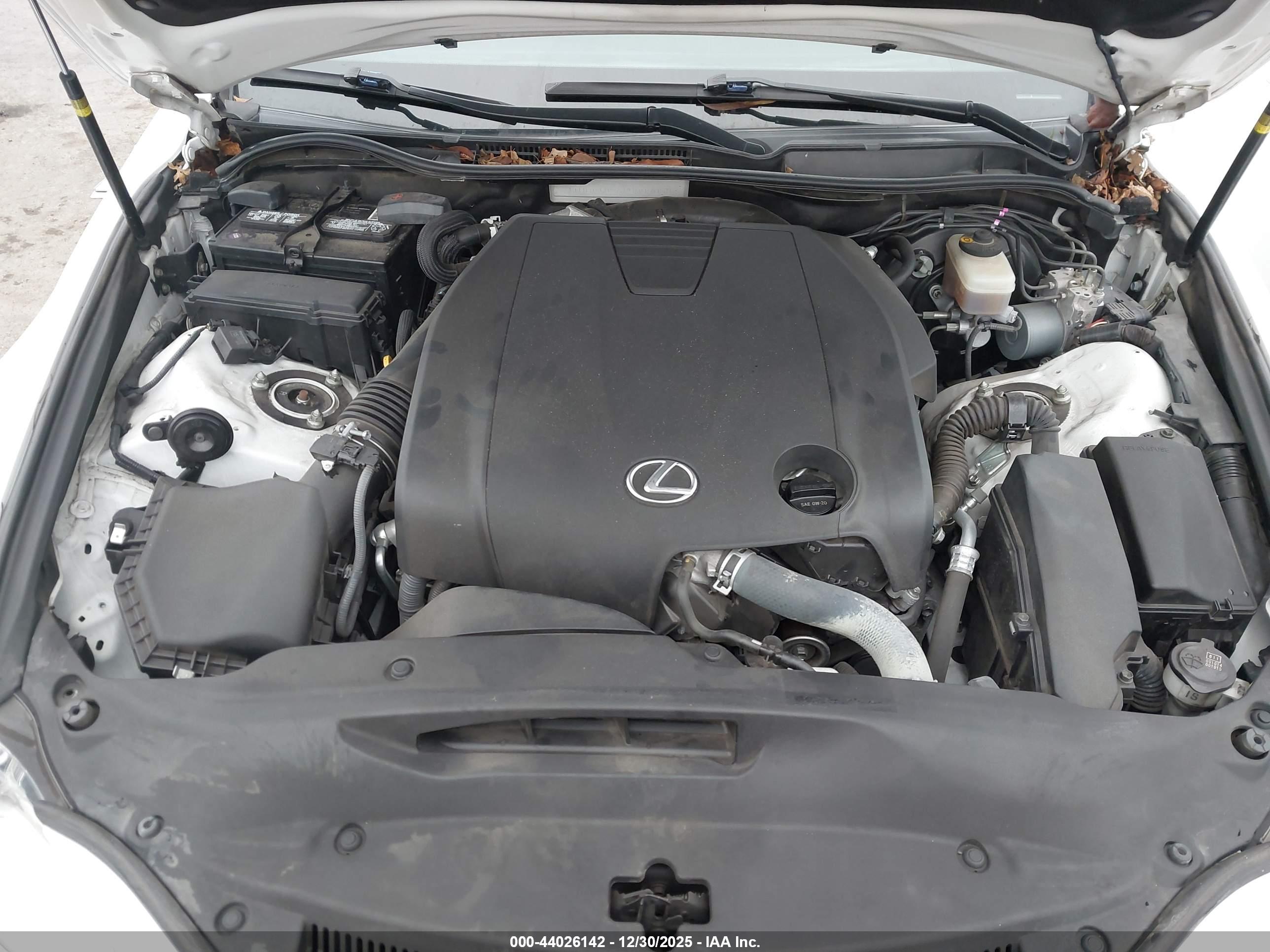 LEXUS IS image 10