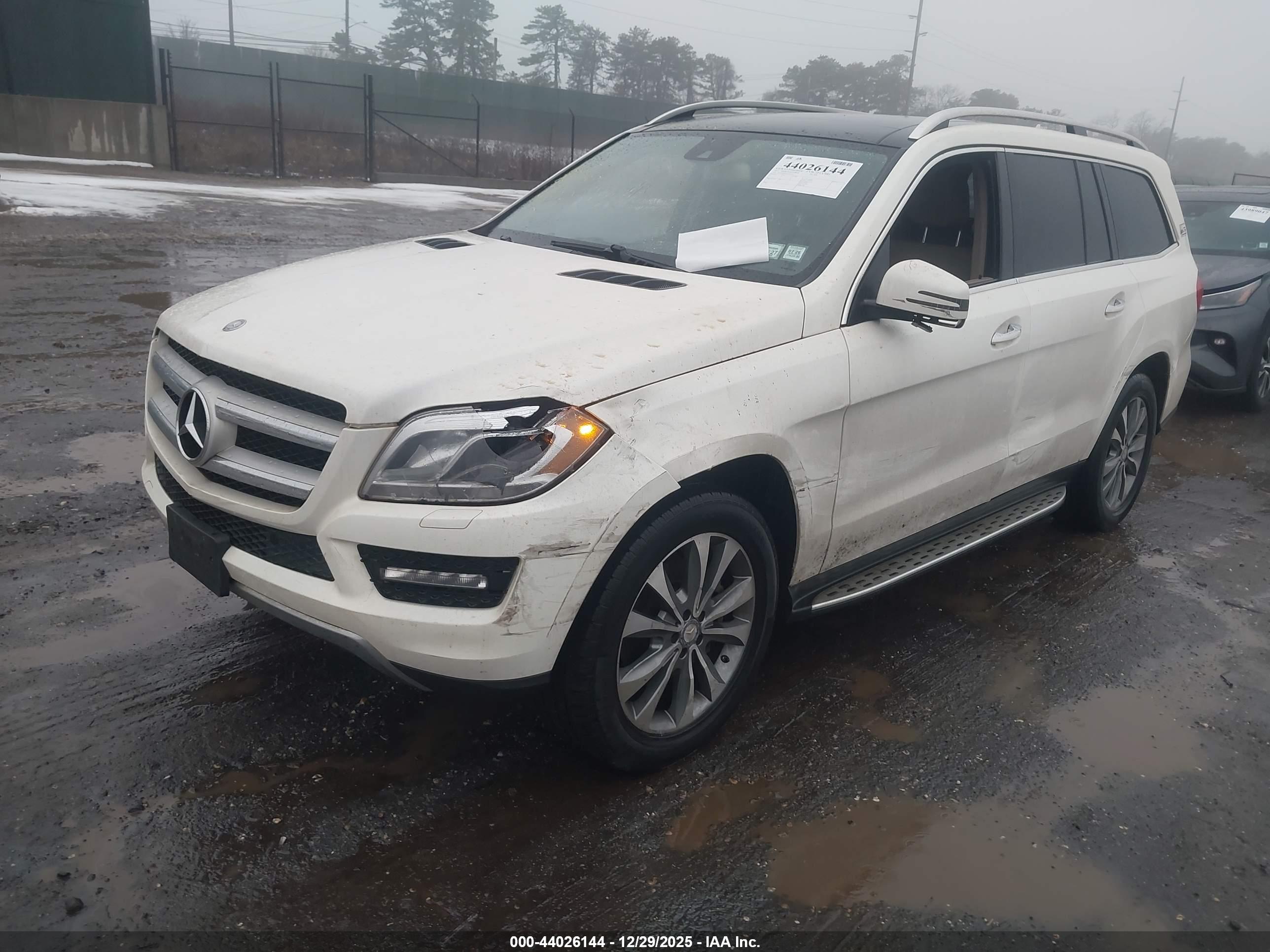 MERCEDES-BENZ GL image 2