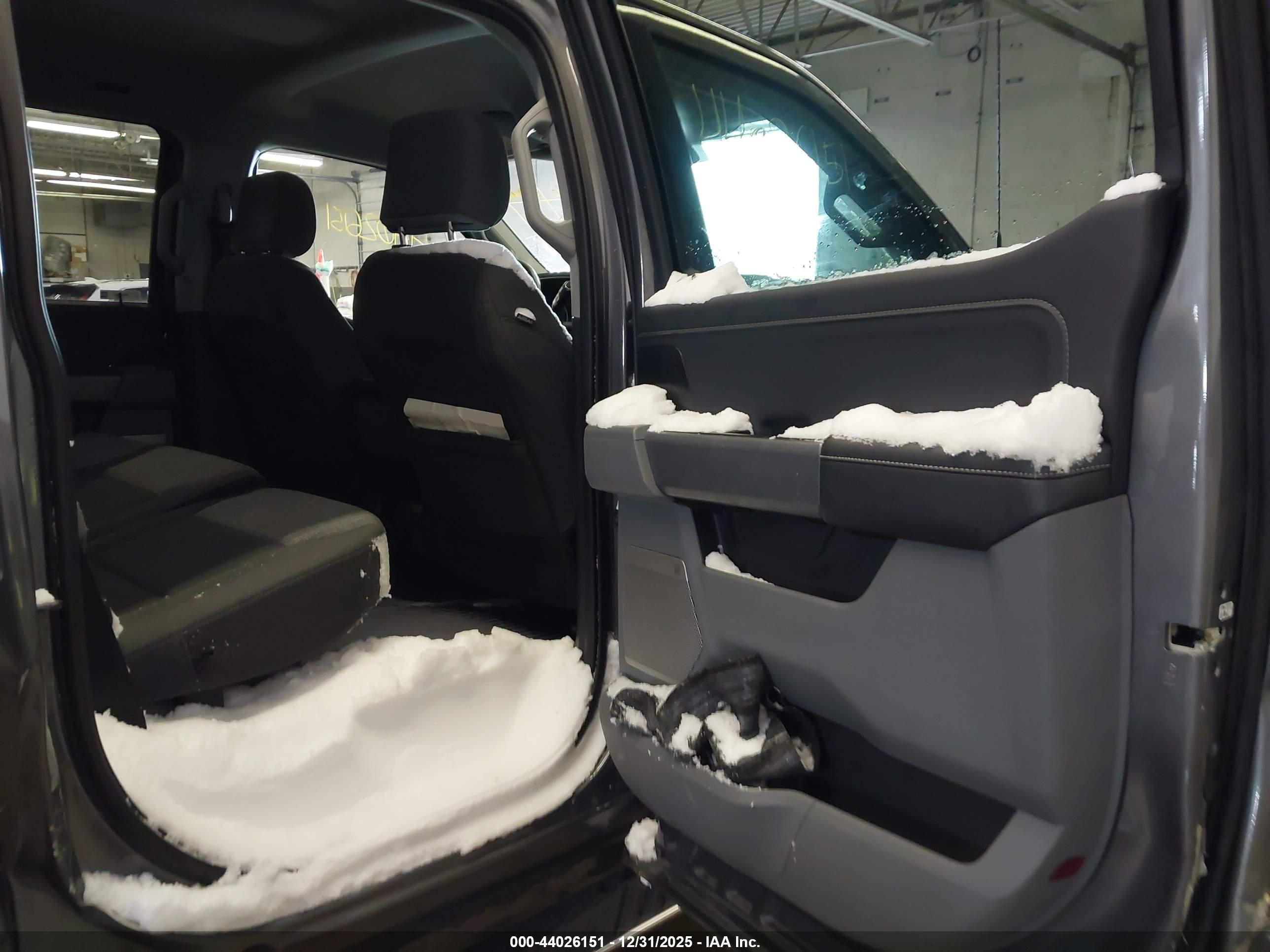 FORD F-150 image 8
