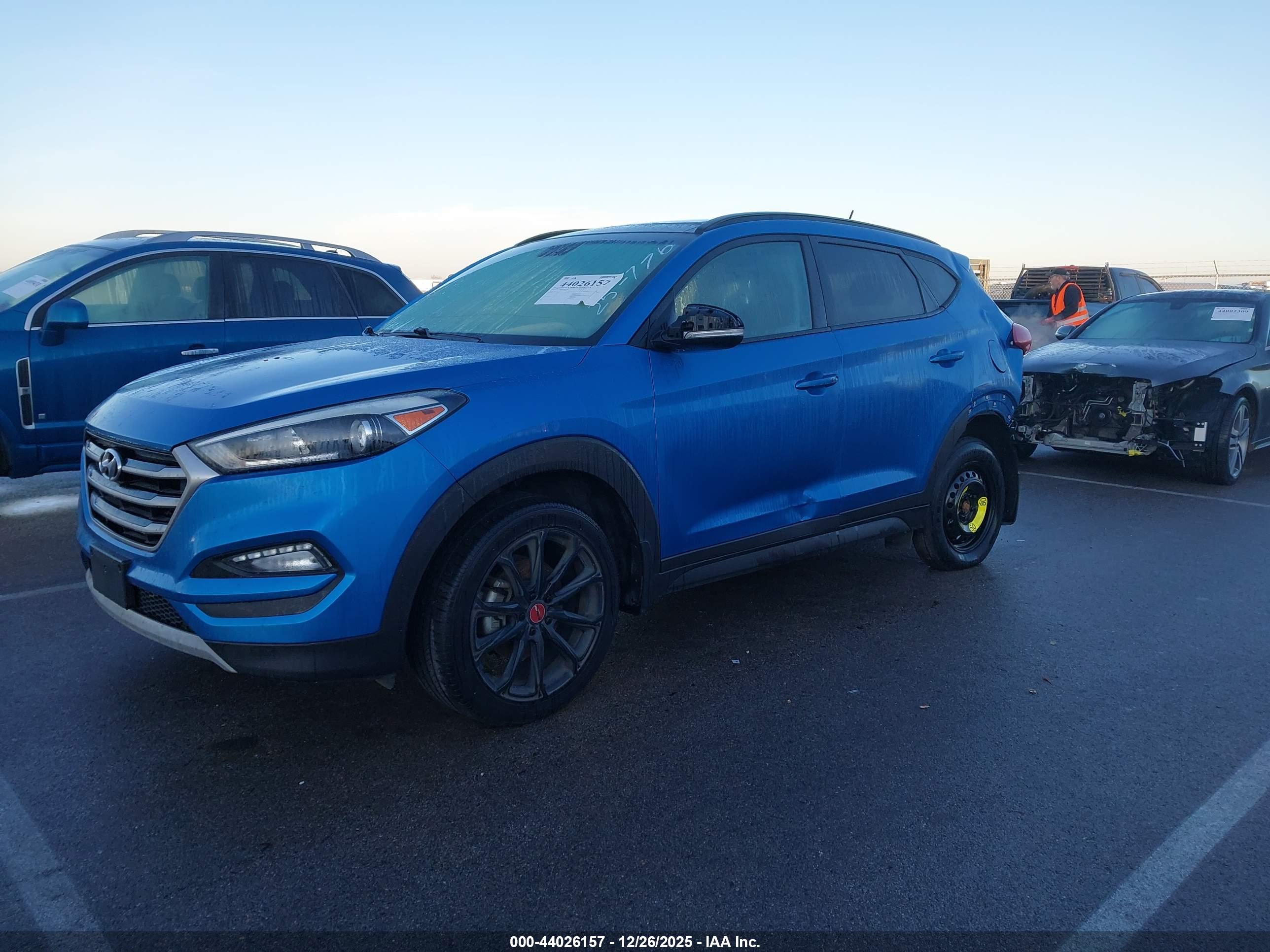 HYUNDAI TUCSON image 2