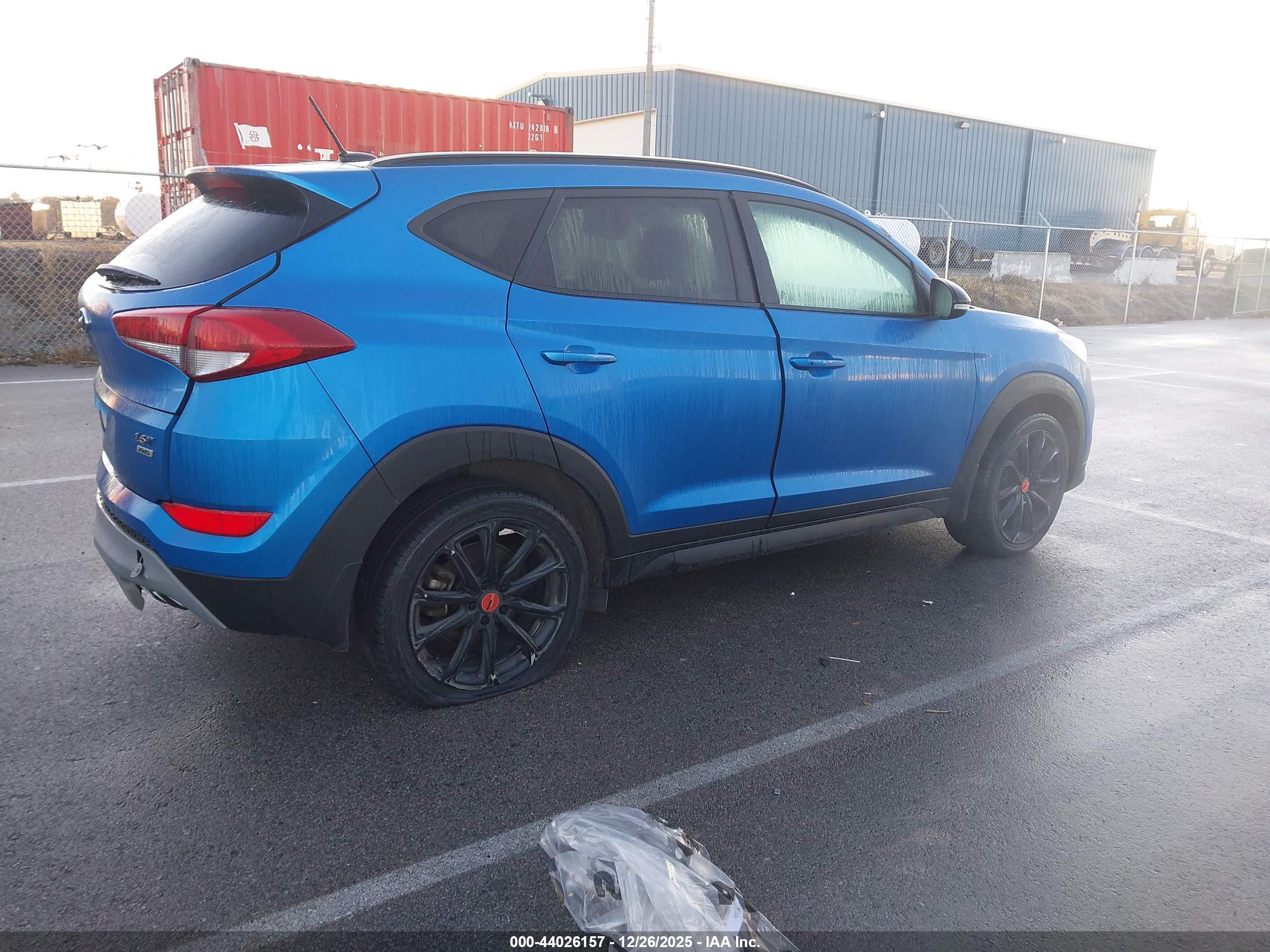 HYUNDAI TUCSON image 4