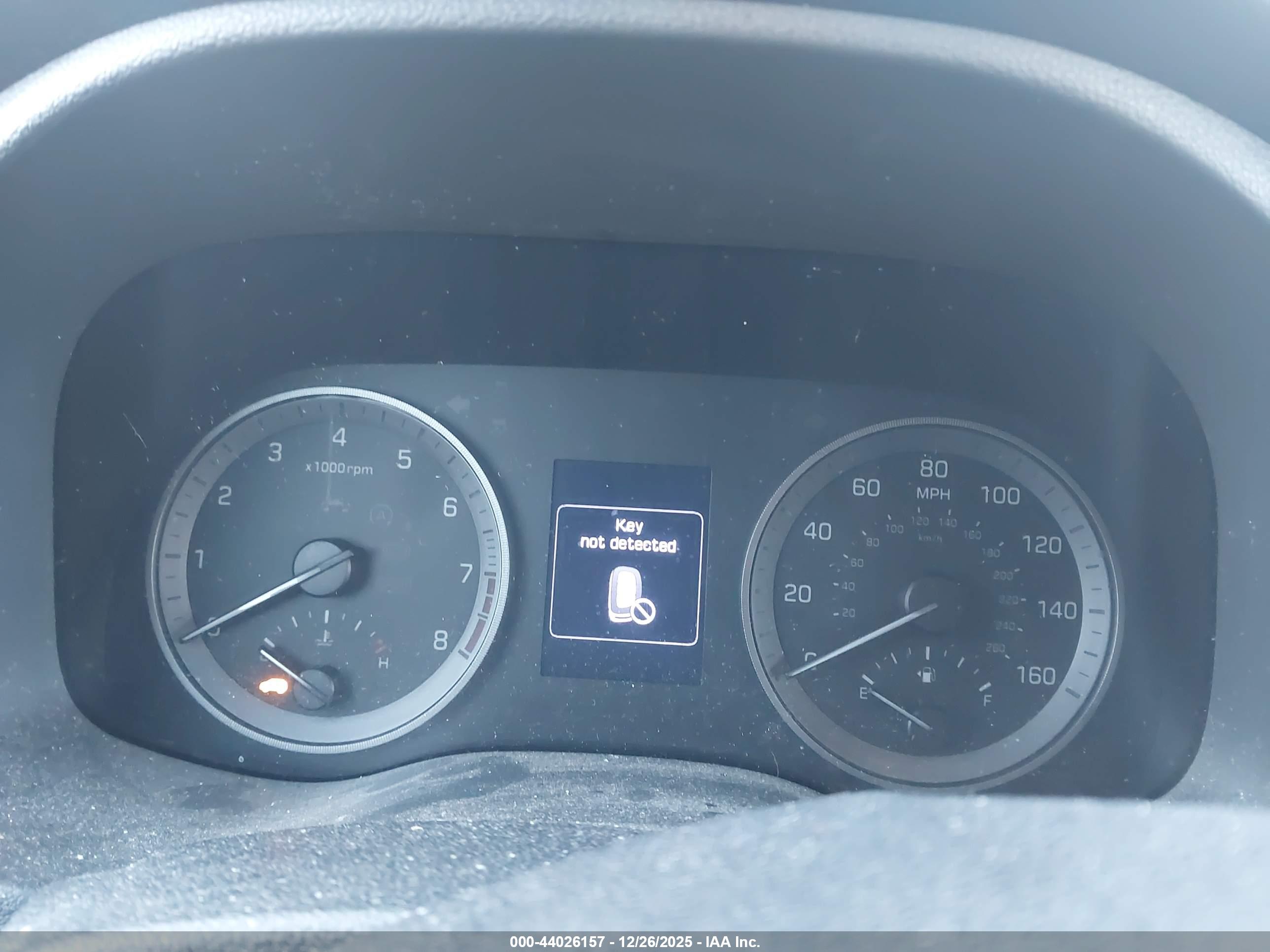 HYUNDAI TUCSON image 7