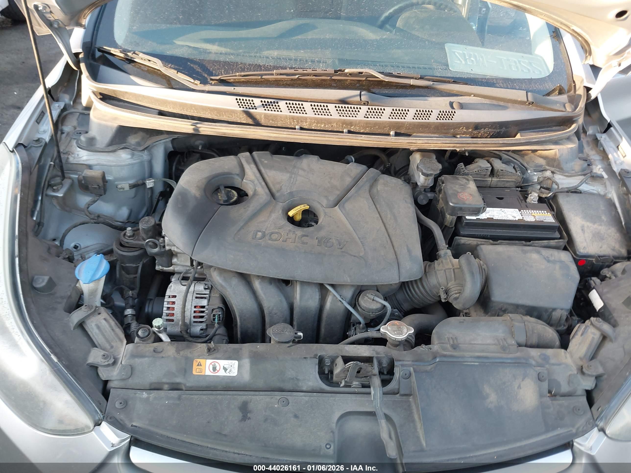 HYUNDAI ELANTRA image 10