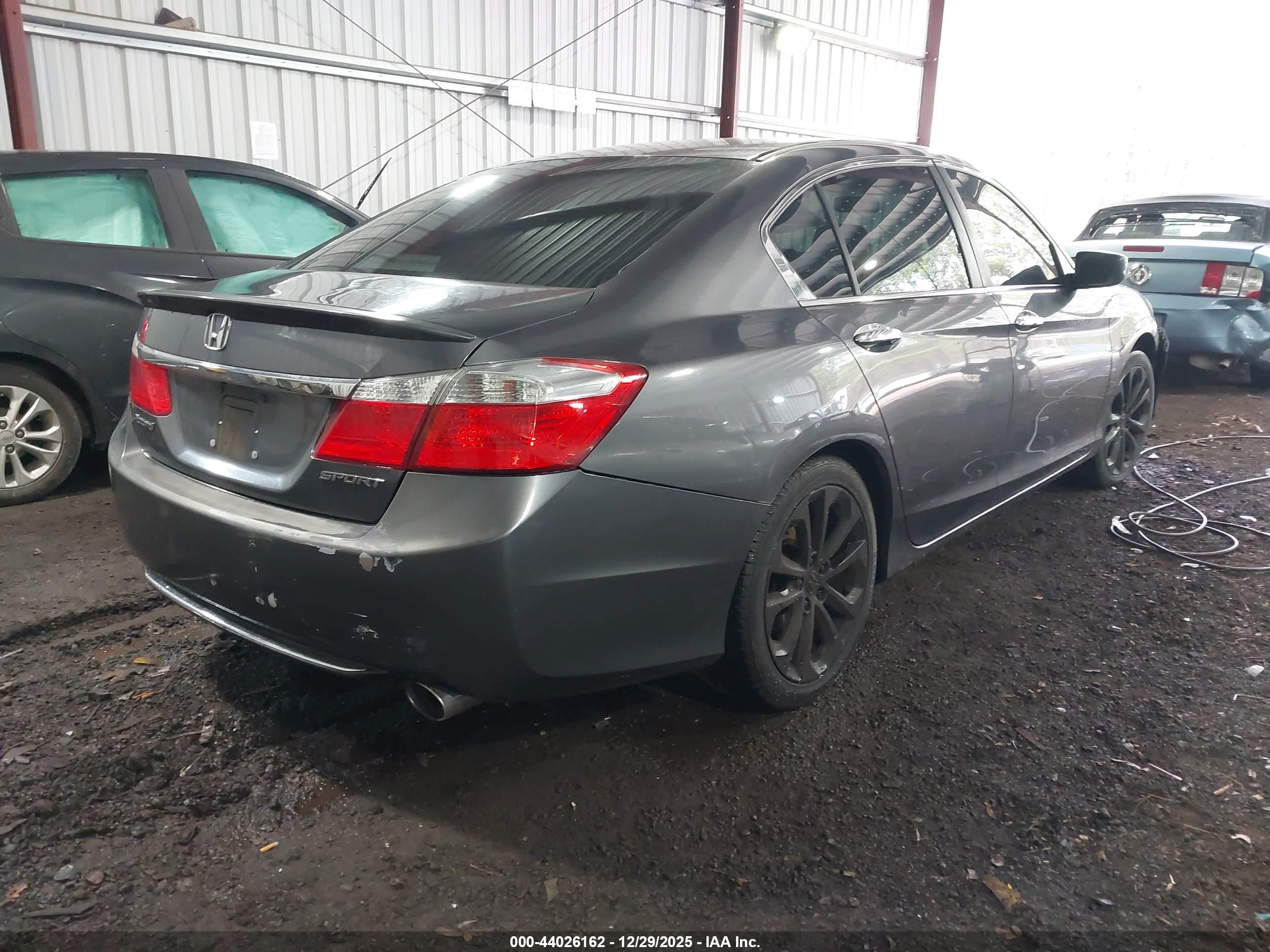 HONDA ACCORD image 4