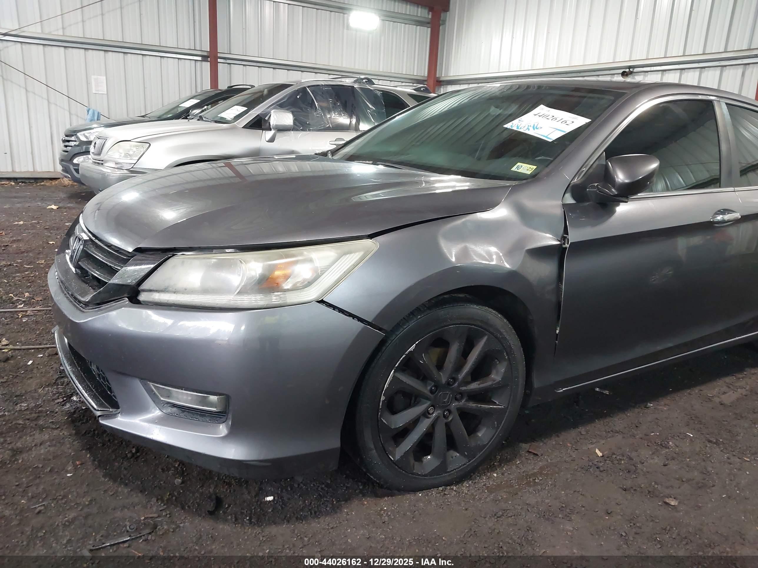 HONDA ACCORD image 6