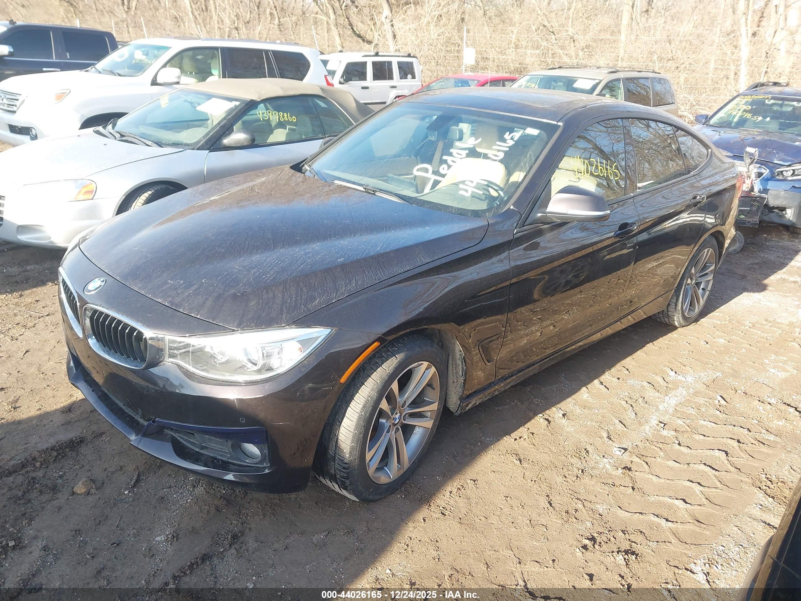 BMW 328I image 2