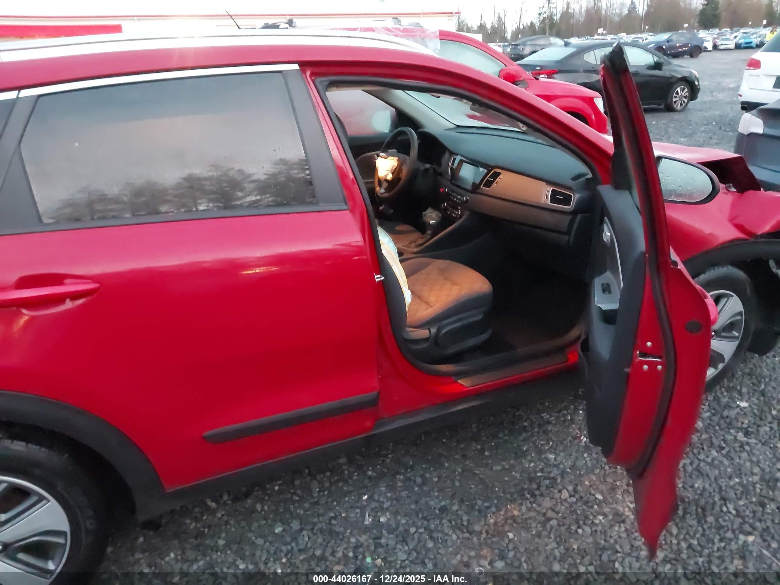 KIA NIRO image 5
