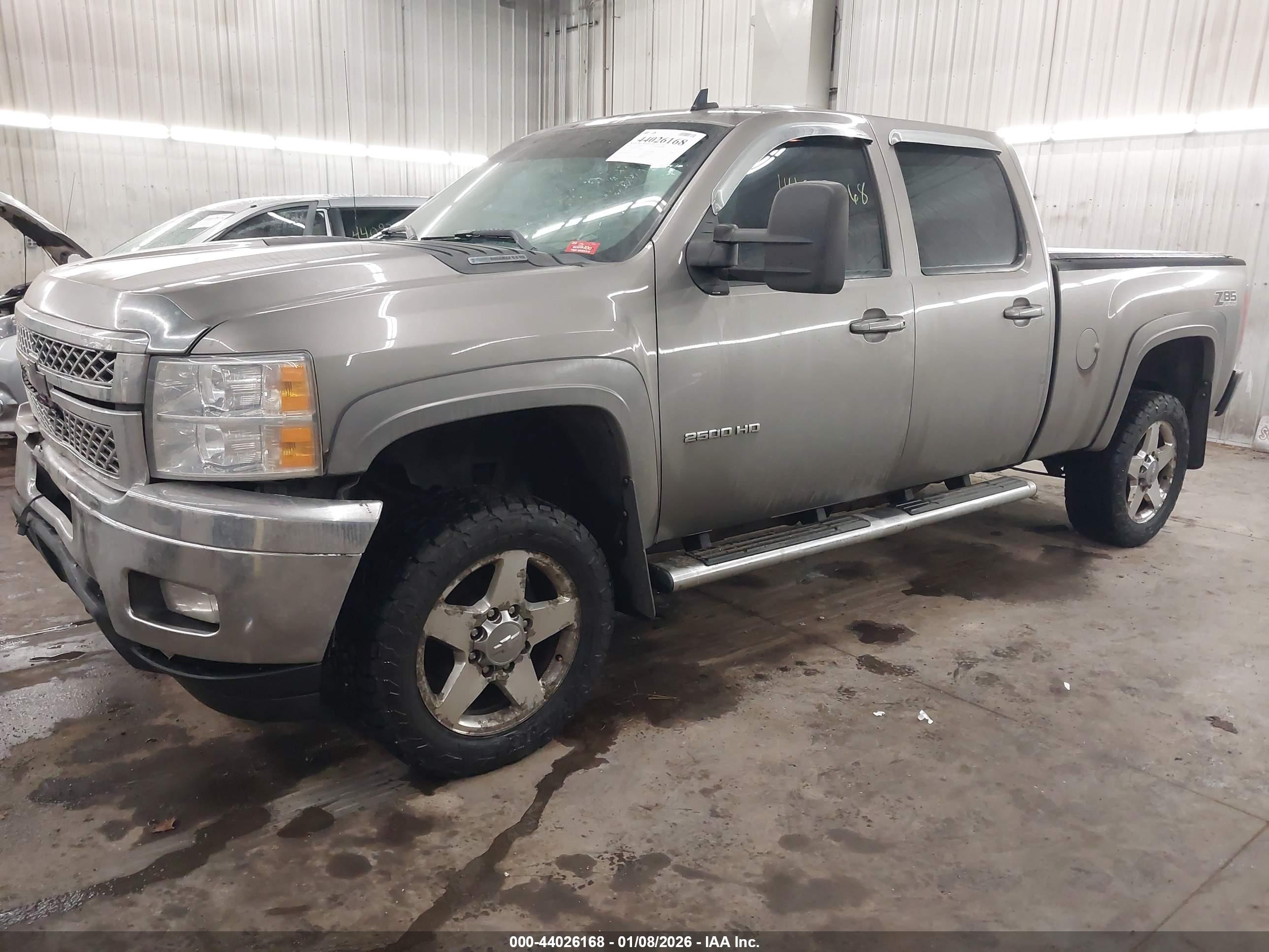 CHEVROLET SILVERADO image 2