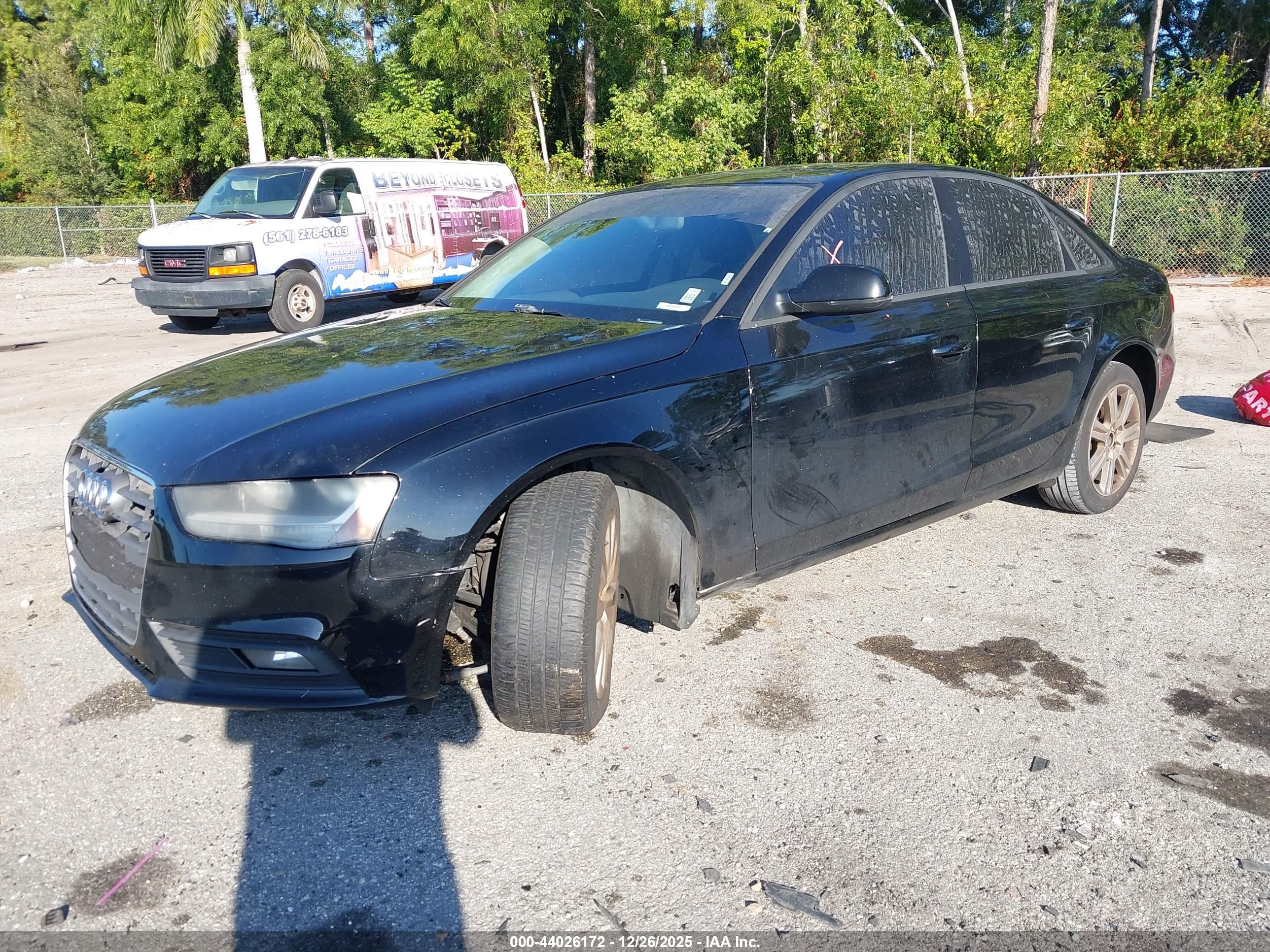 AUDI A4 image 2