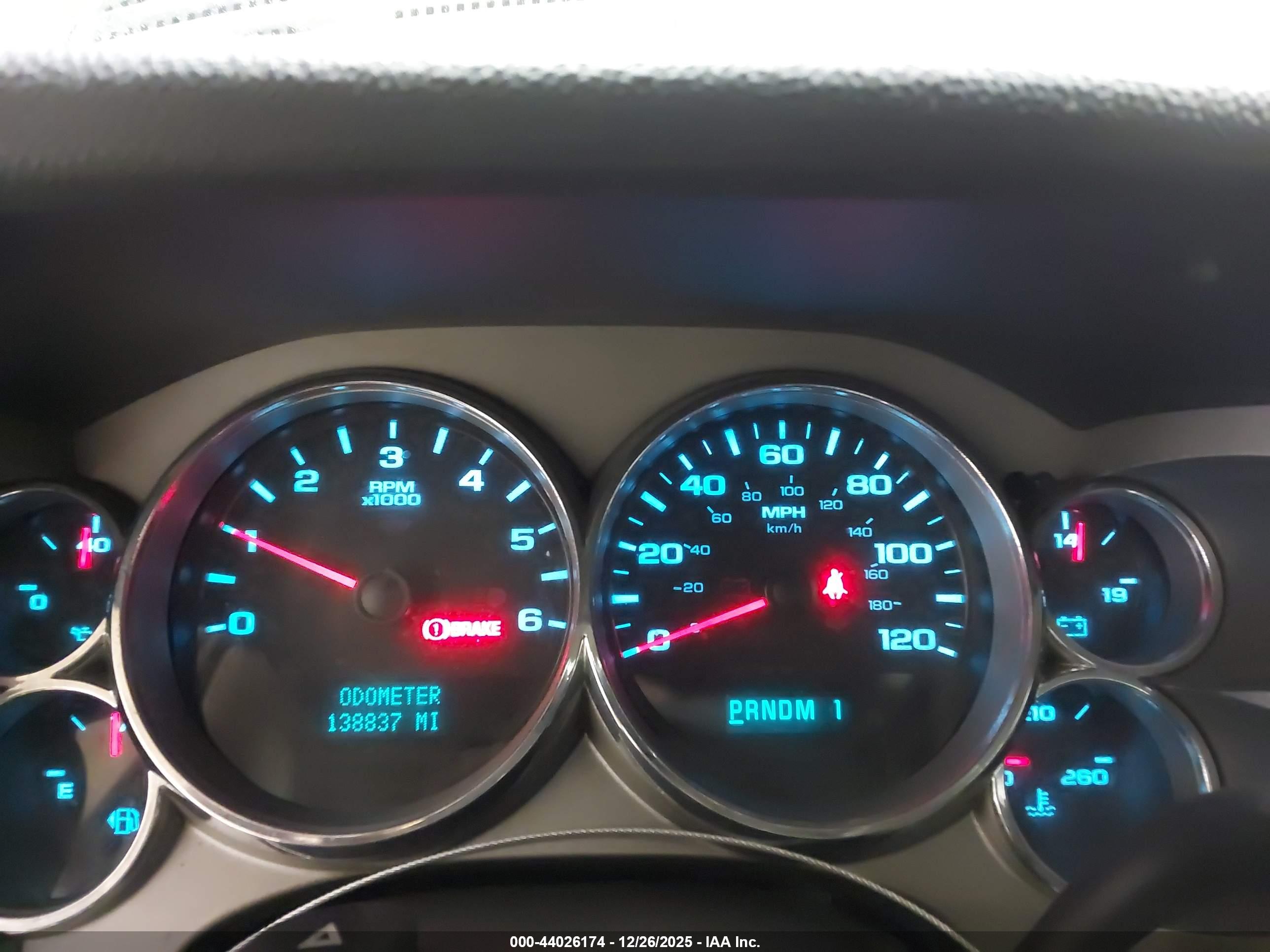 CHEVROLET SILVERADO image 7