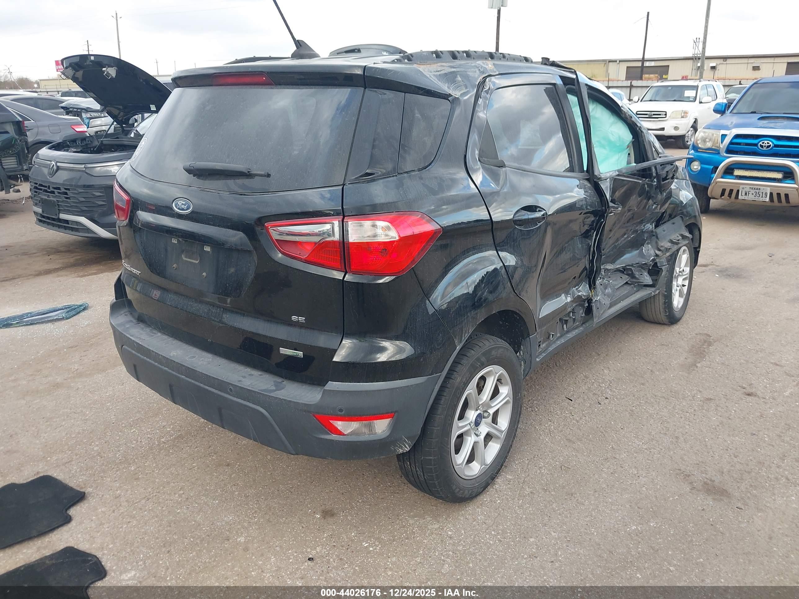 FORD ECOSPORT image 4