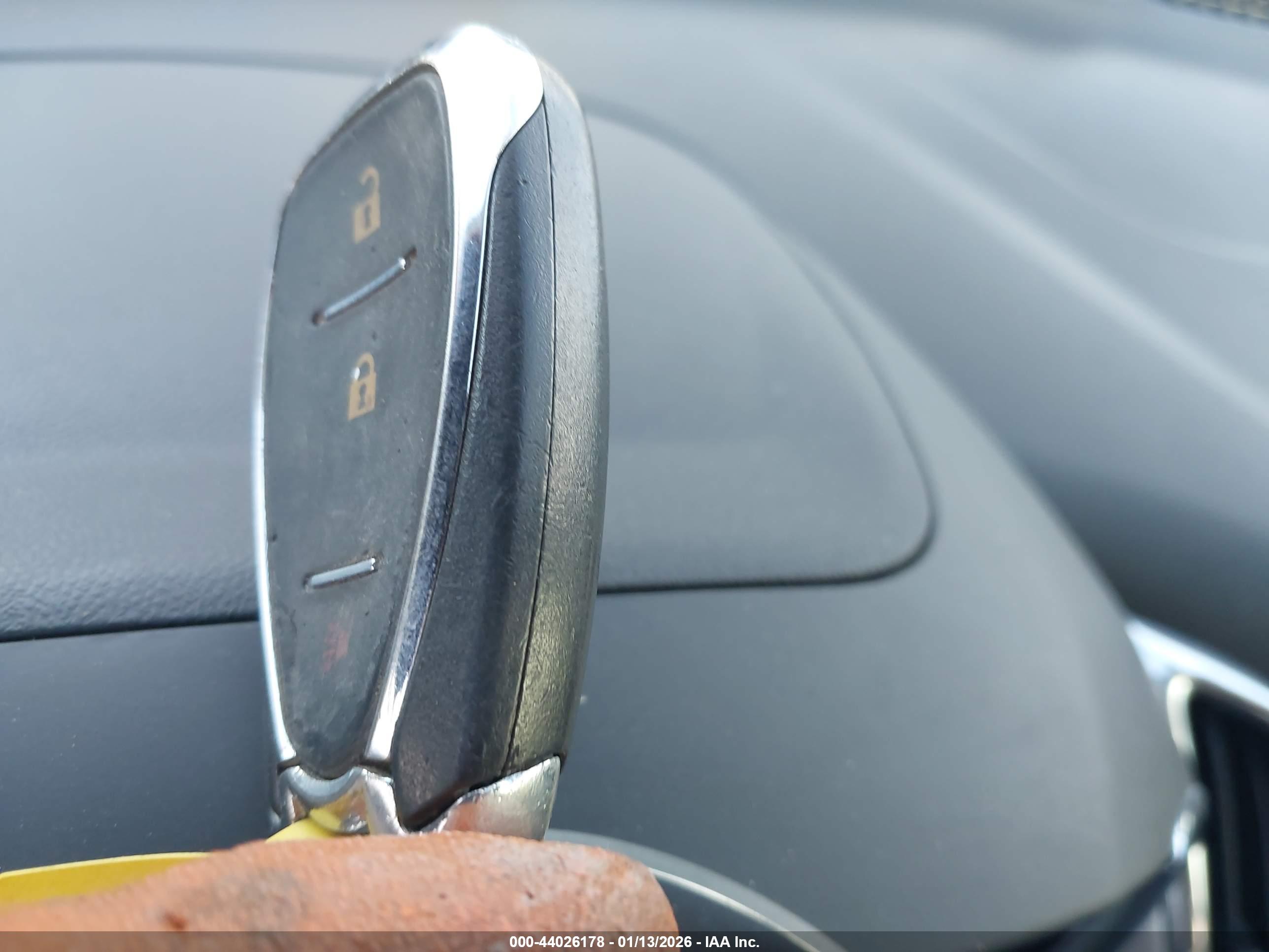 CHEVROLET EQUINOX image 11