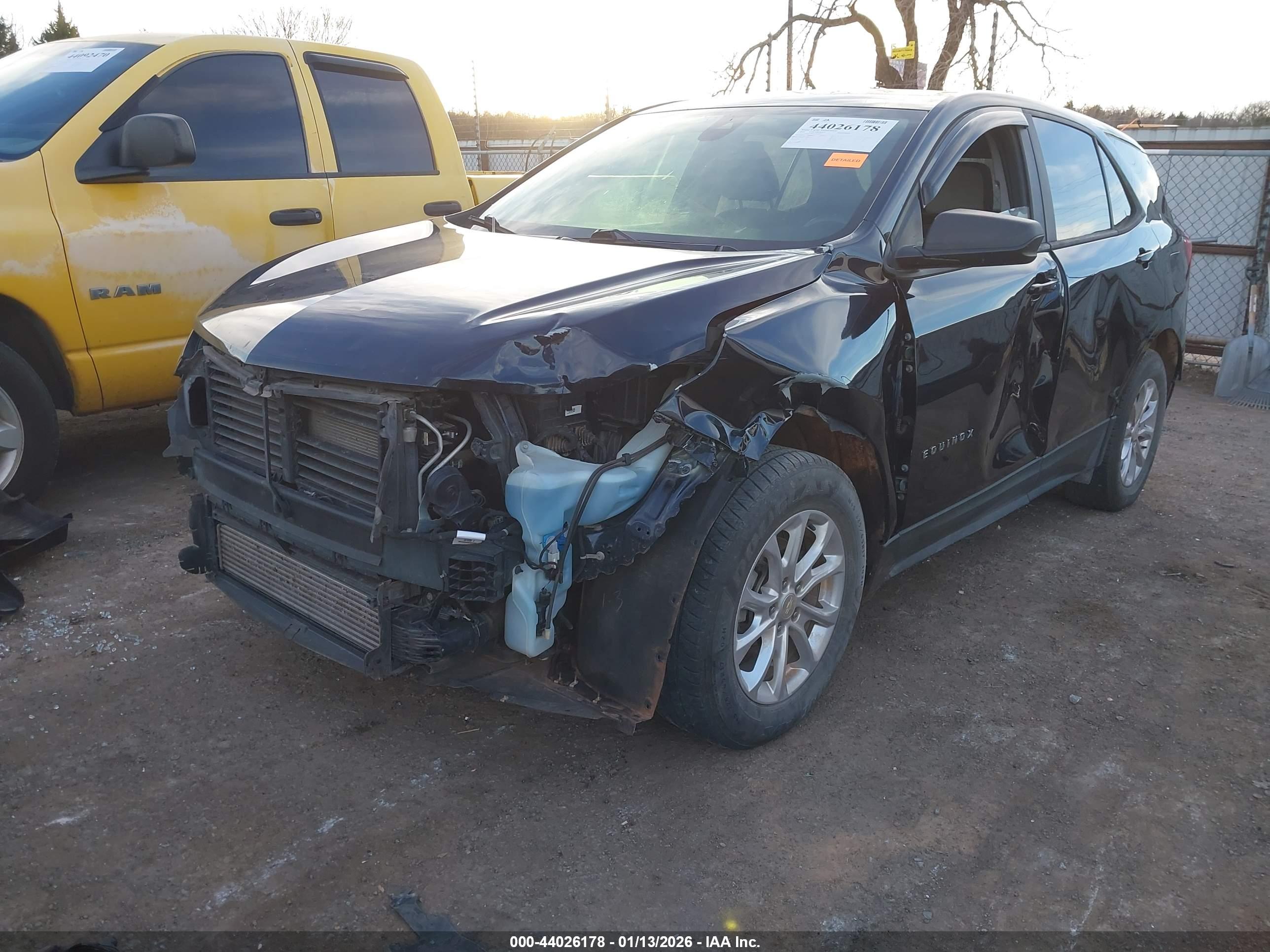 CHEVROLET EQUINOX image 2
