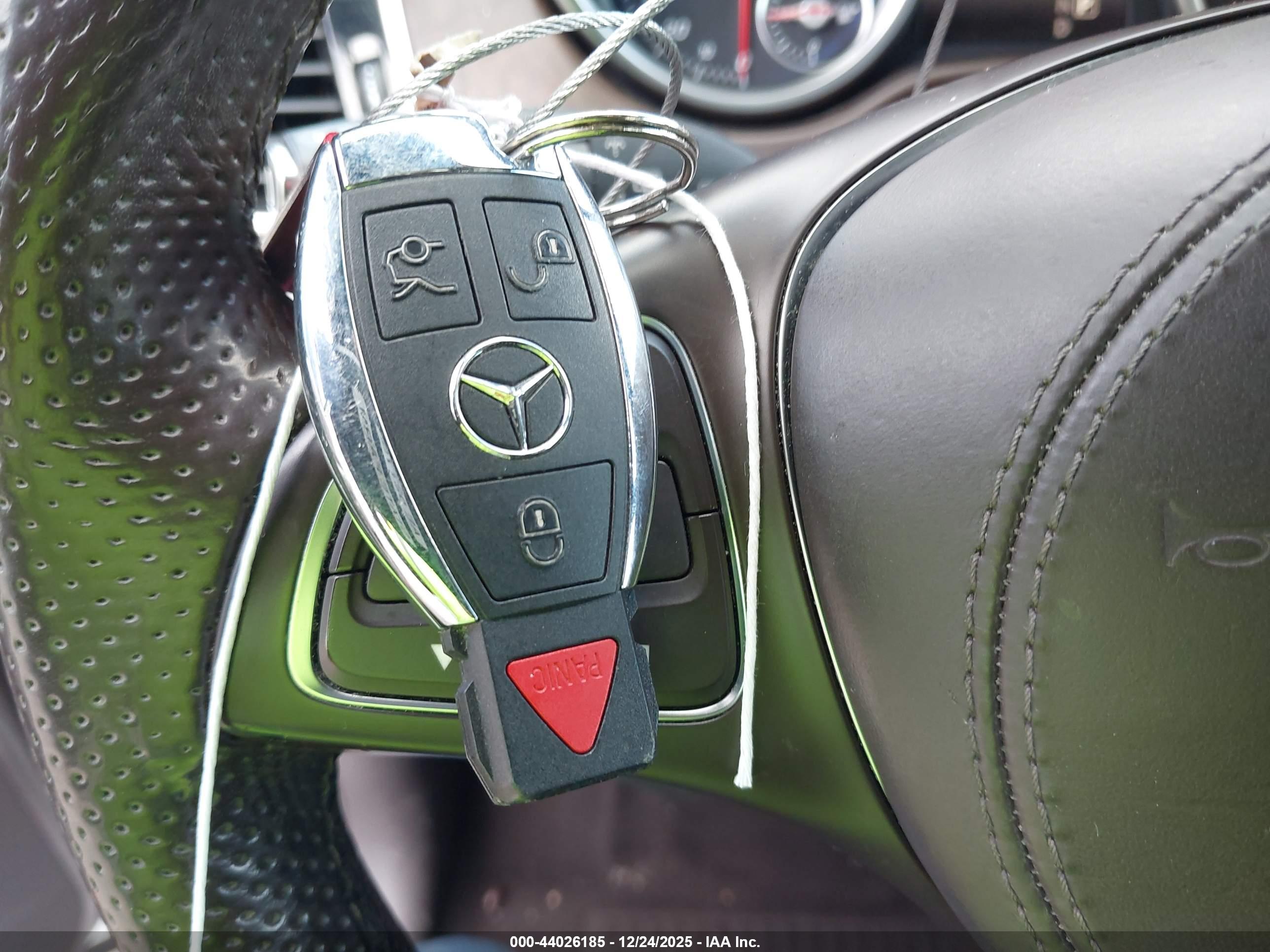 MERCEDES-BENZ GLS image 11