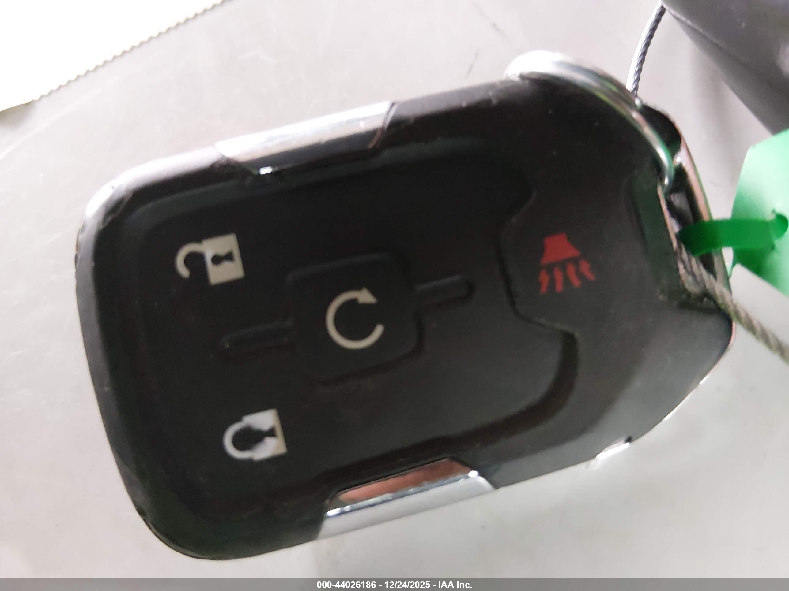 GMC TERRAIN image 11