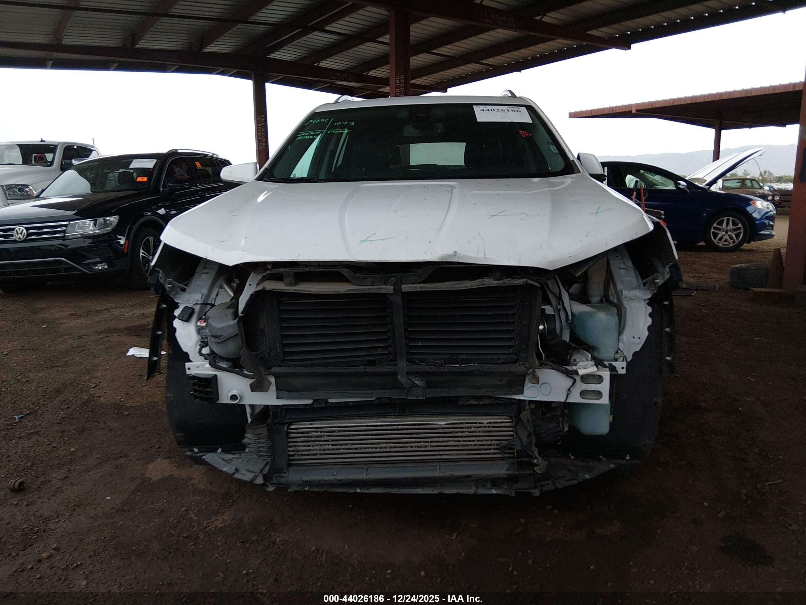 GMC TERRAIN image 6