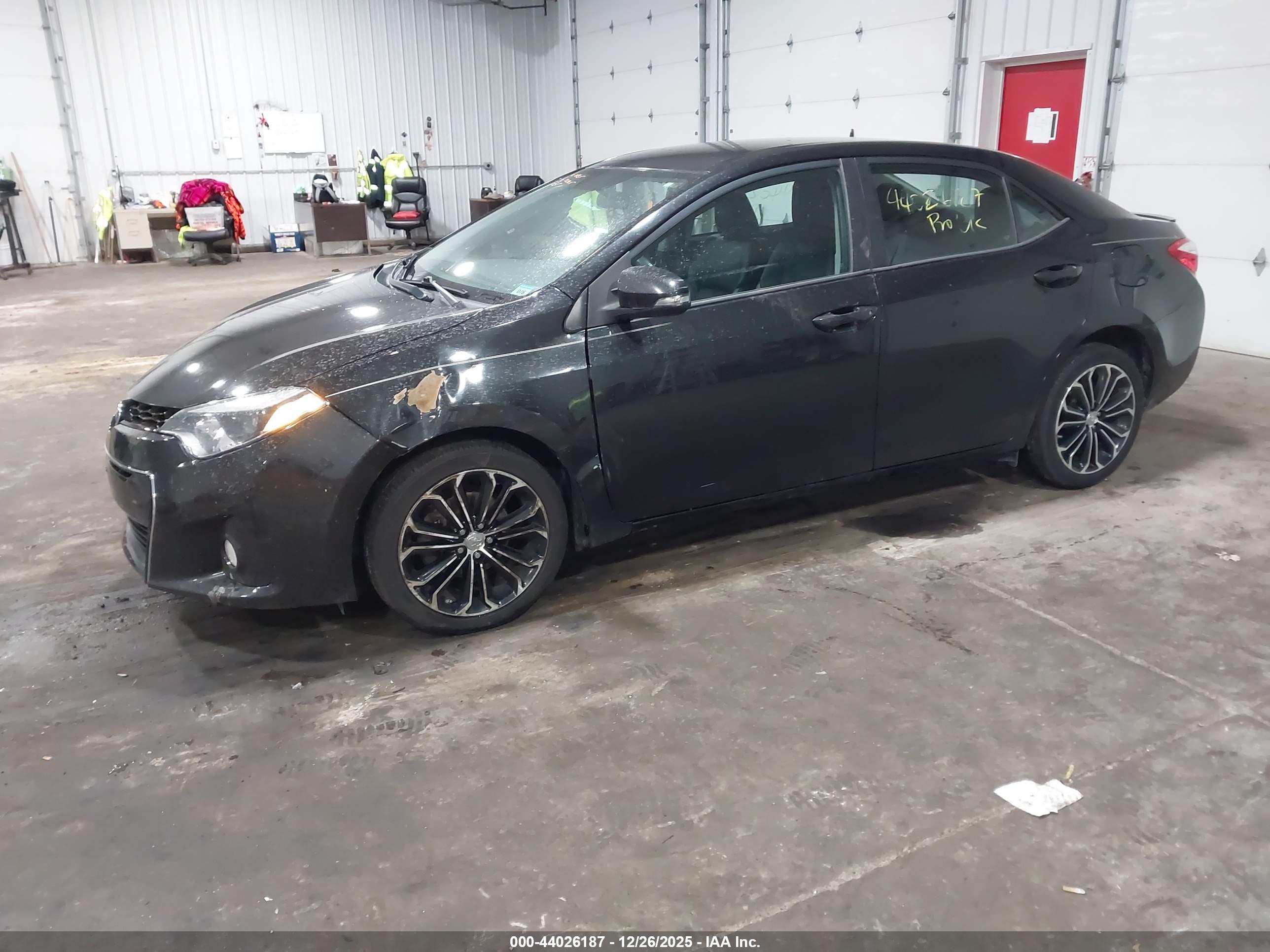 TOYOTA COROLLA image 2