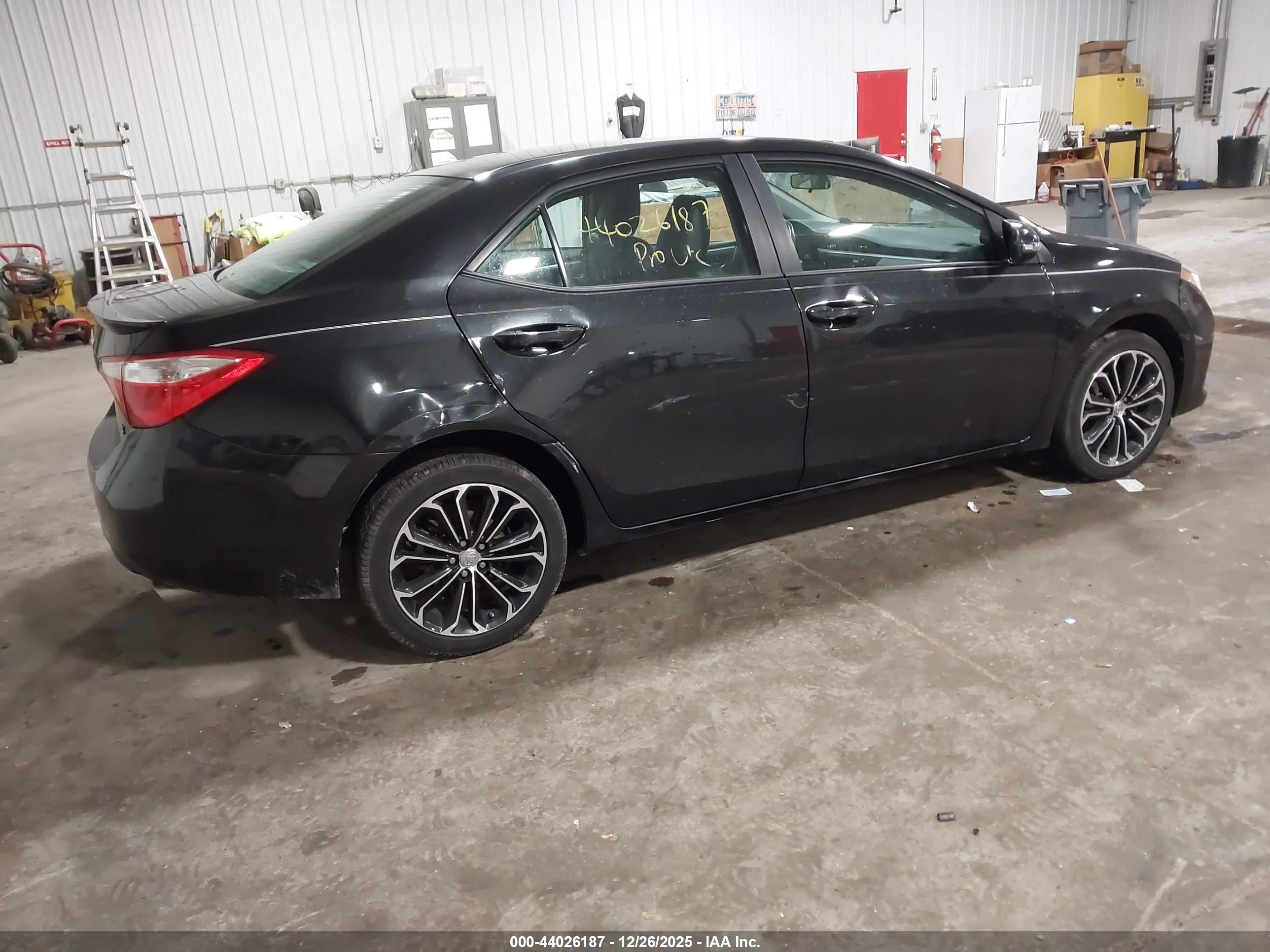 TOYOTA COROLLA image 4