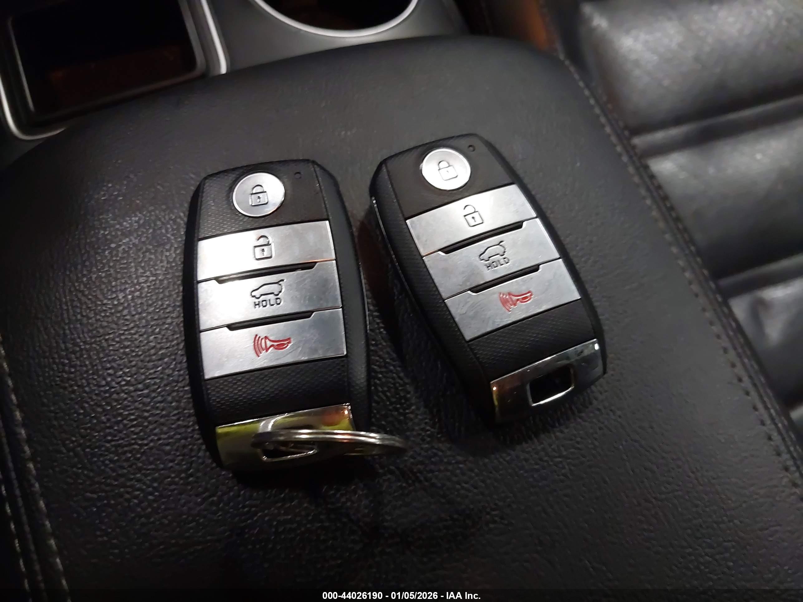 KIA SORENTO image 11