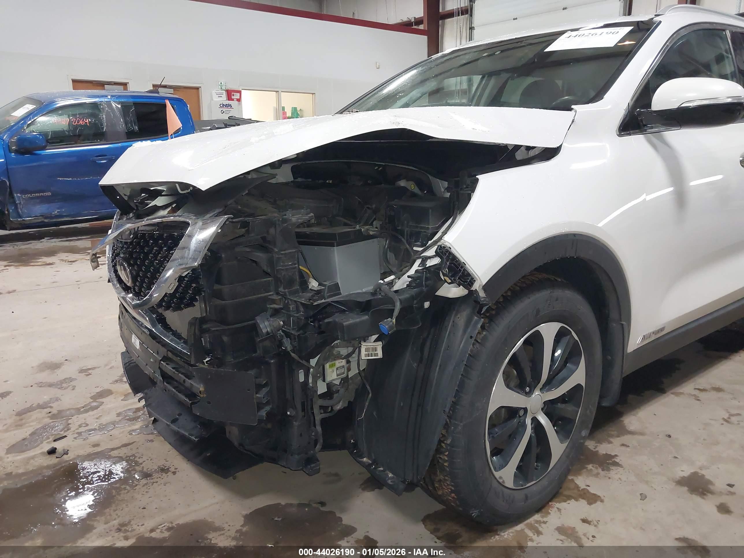 KIA SORENTO image 6