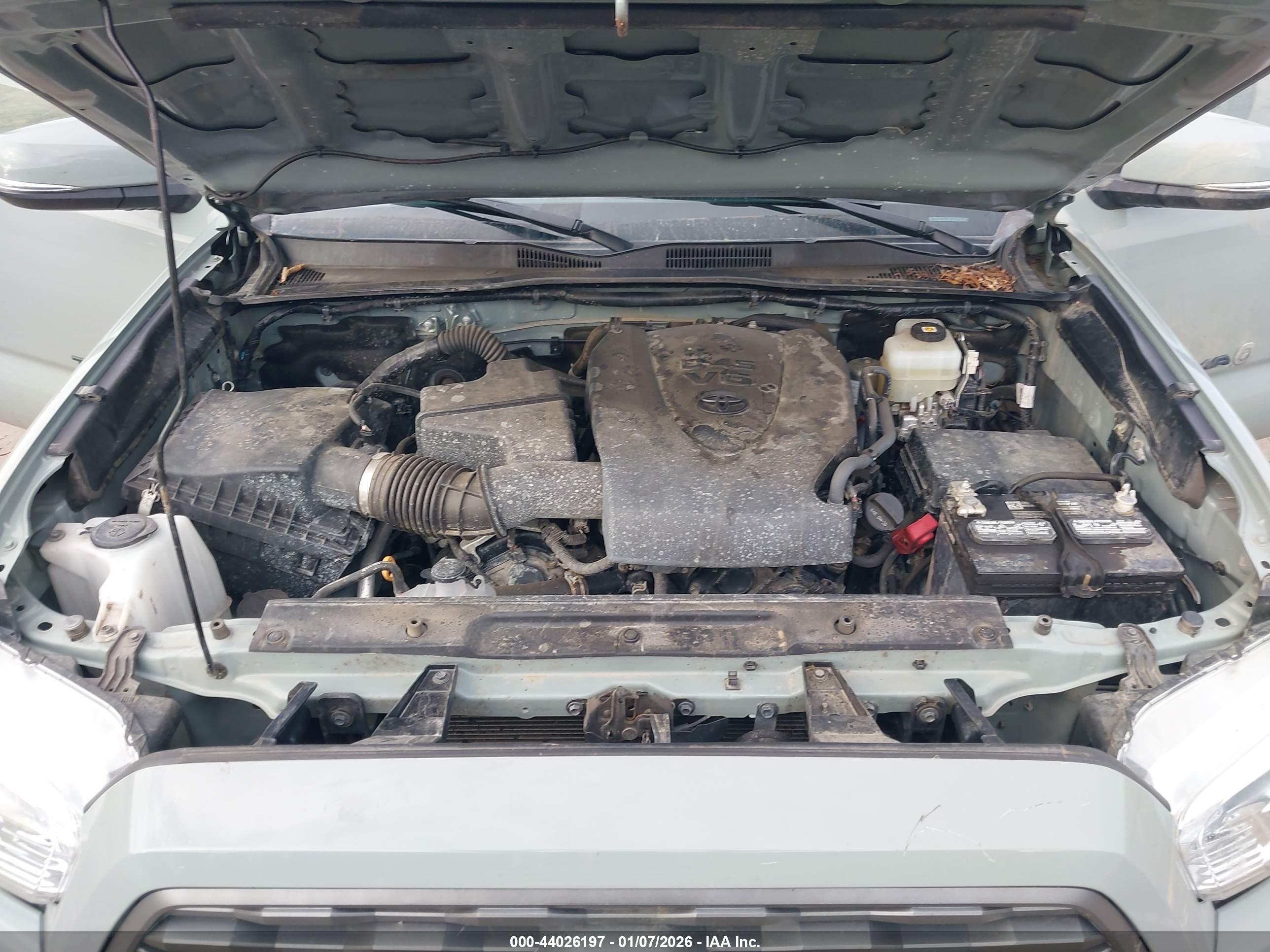TOYOTA TACOMA image 10