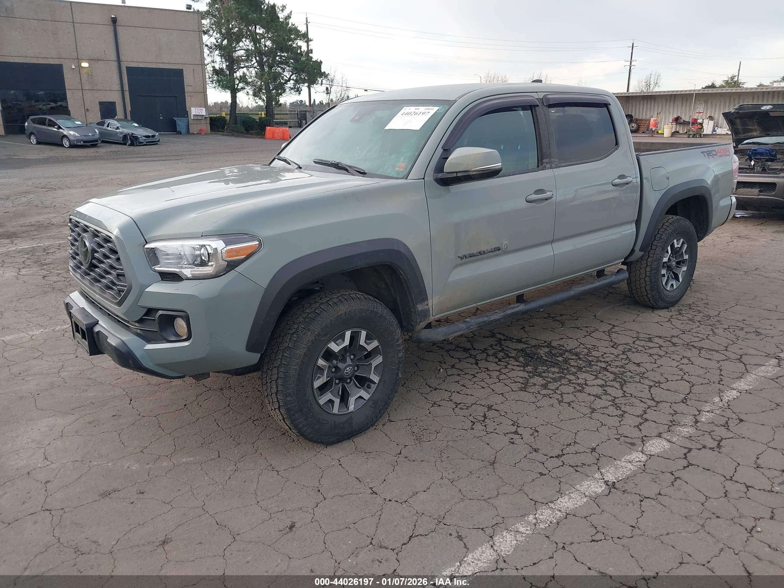 TOYOTA TACOMA image 2