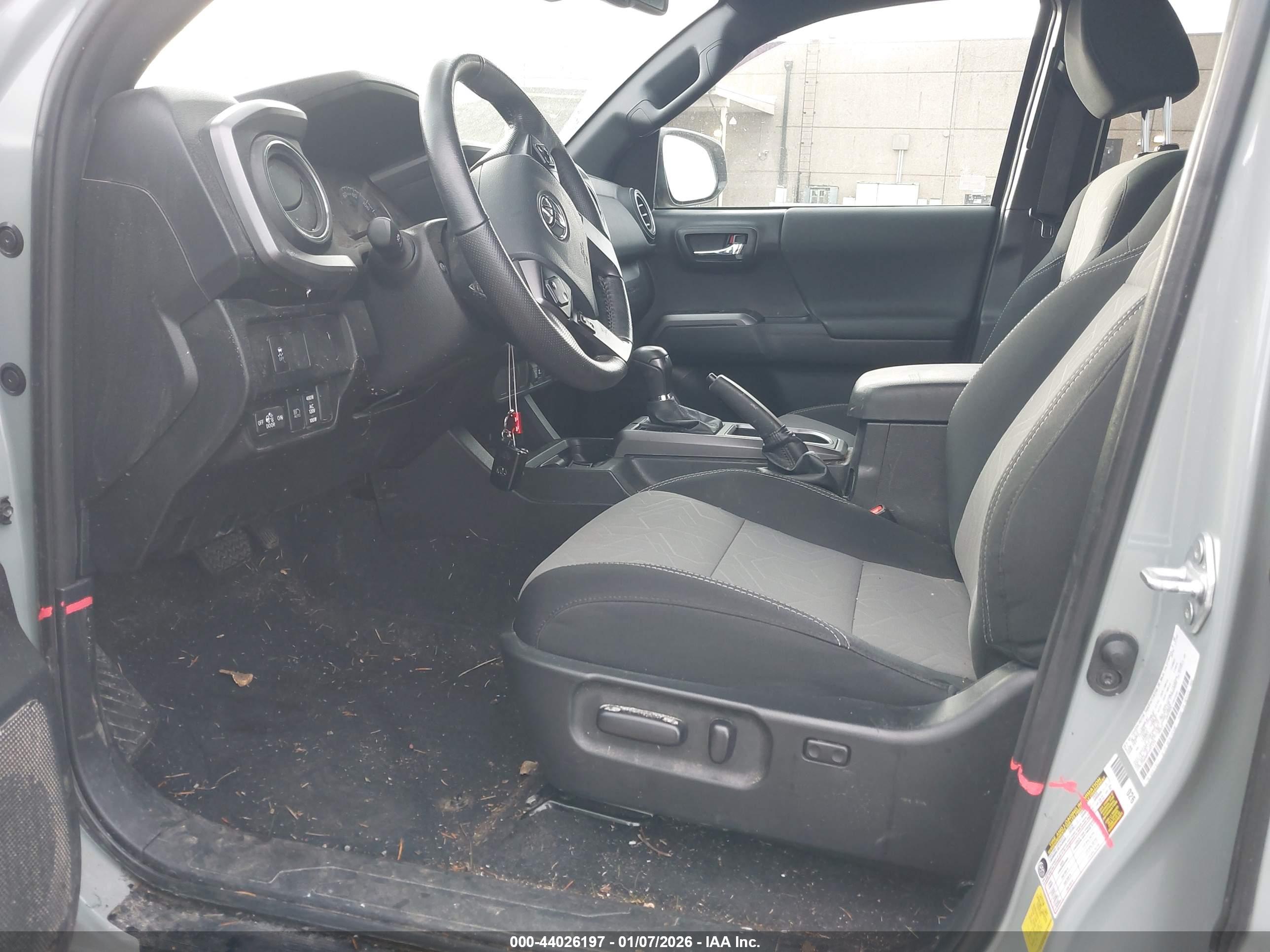 TOYOTA TACOMA image 6