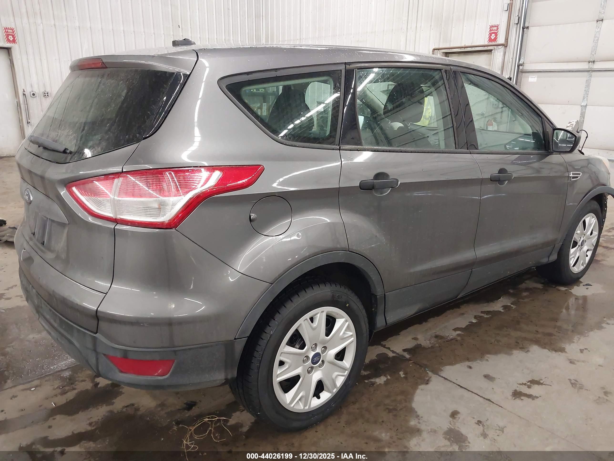 FORD ESCAPE image 4