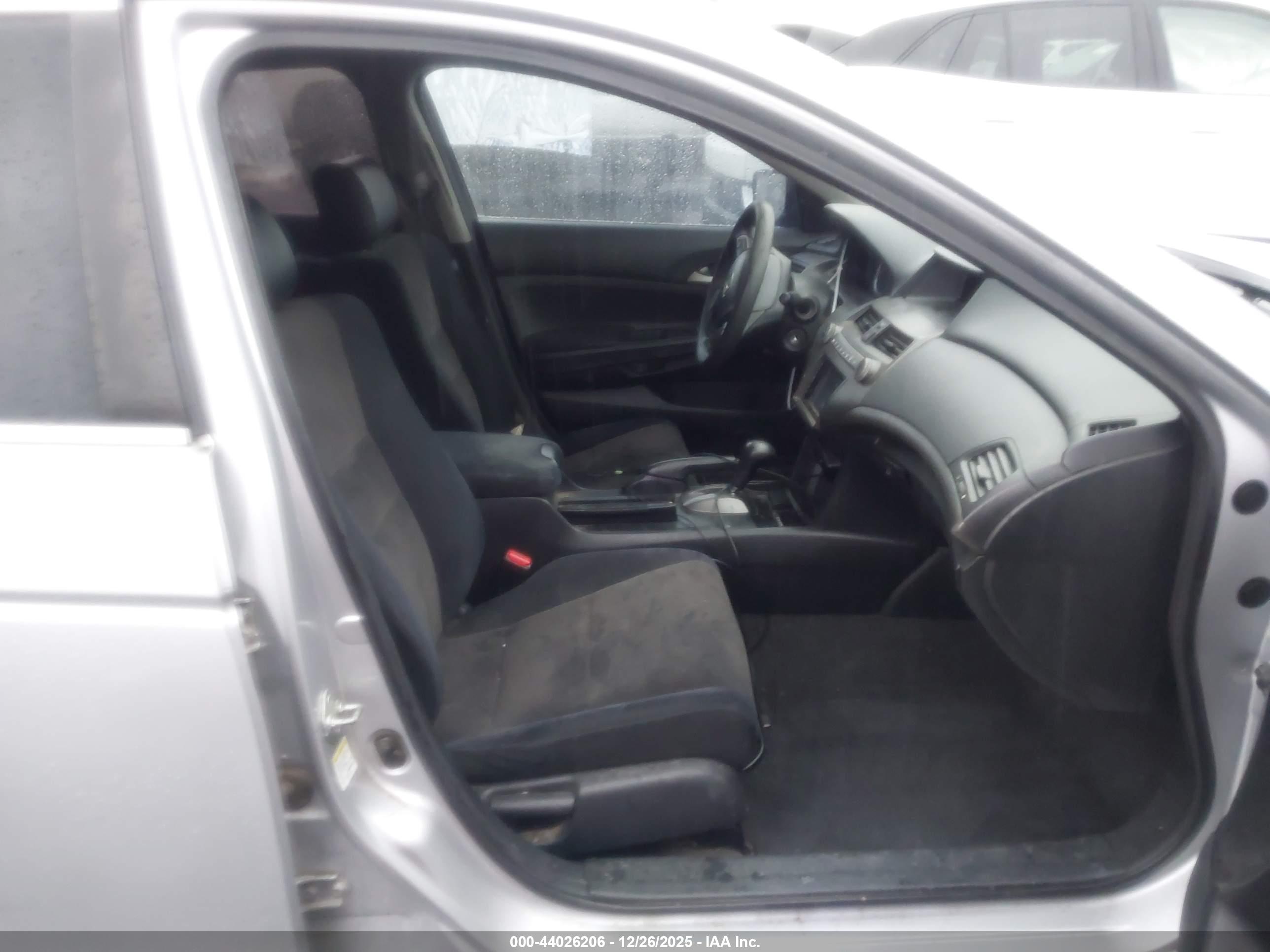 HONDA ACCORD image 5