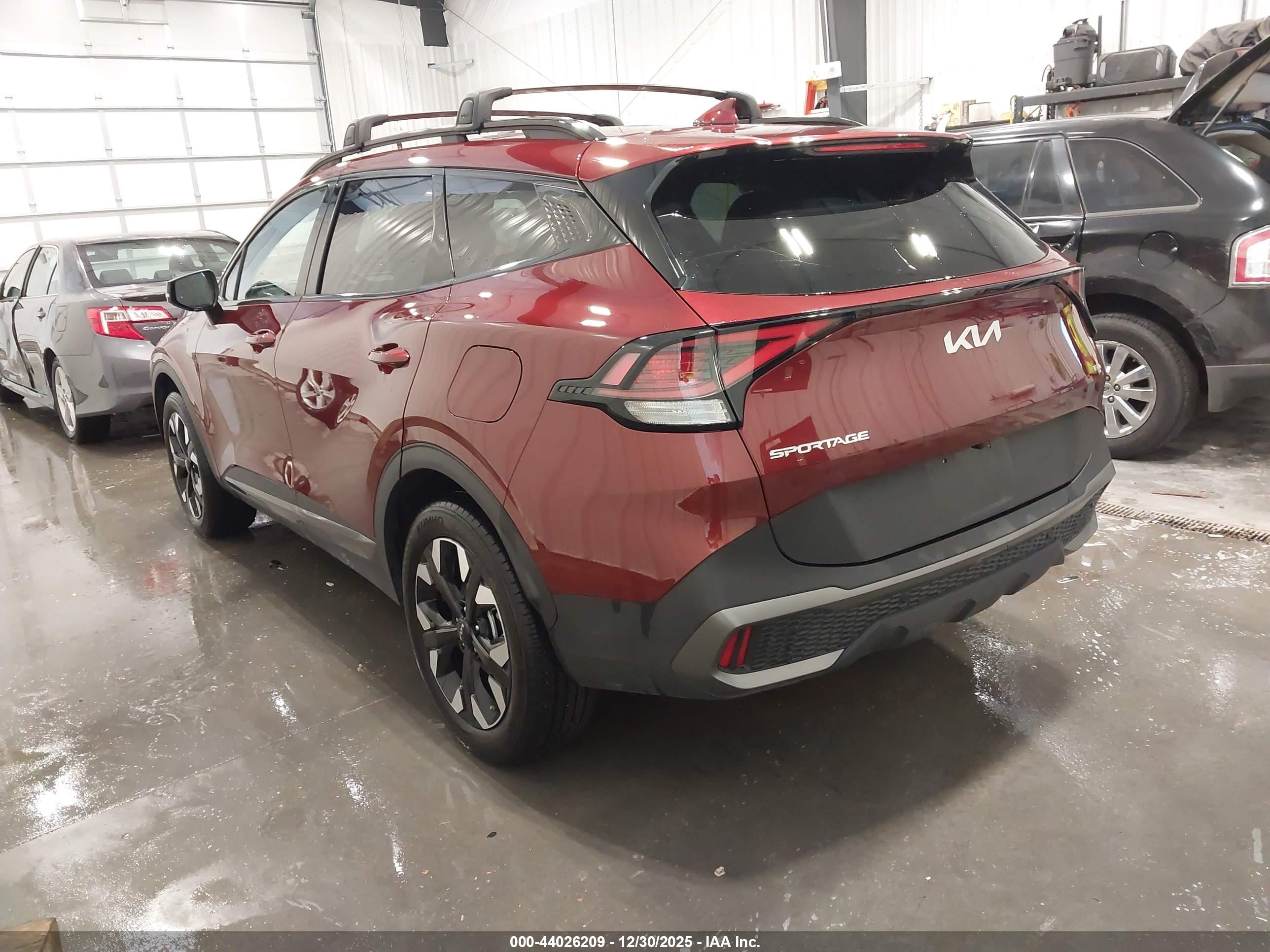 KIA SPORTAGE image 3