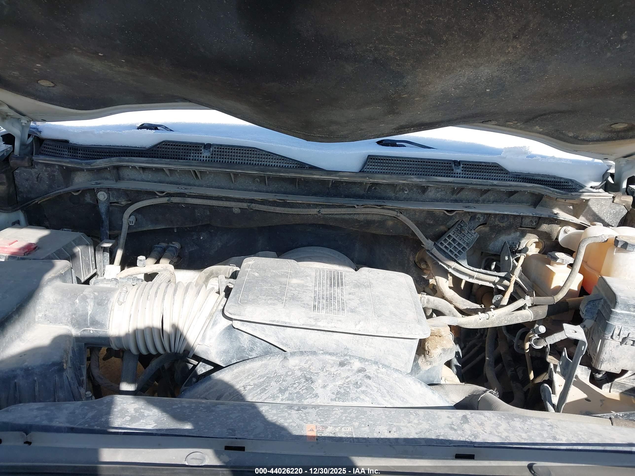 CHEVROLET SILVERADO image 10