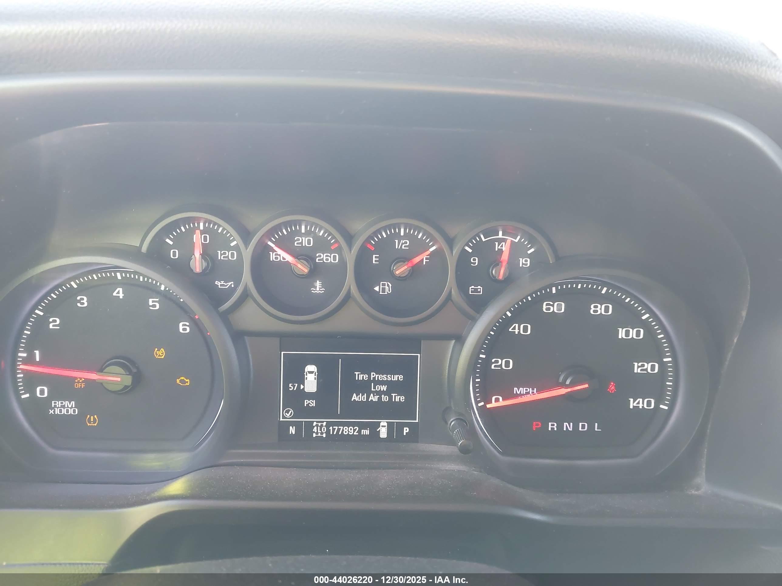 CHEVROLET SILVERADO image 7