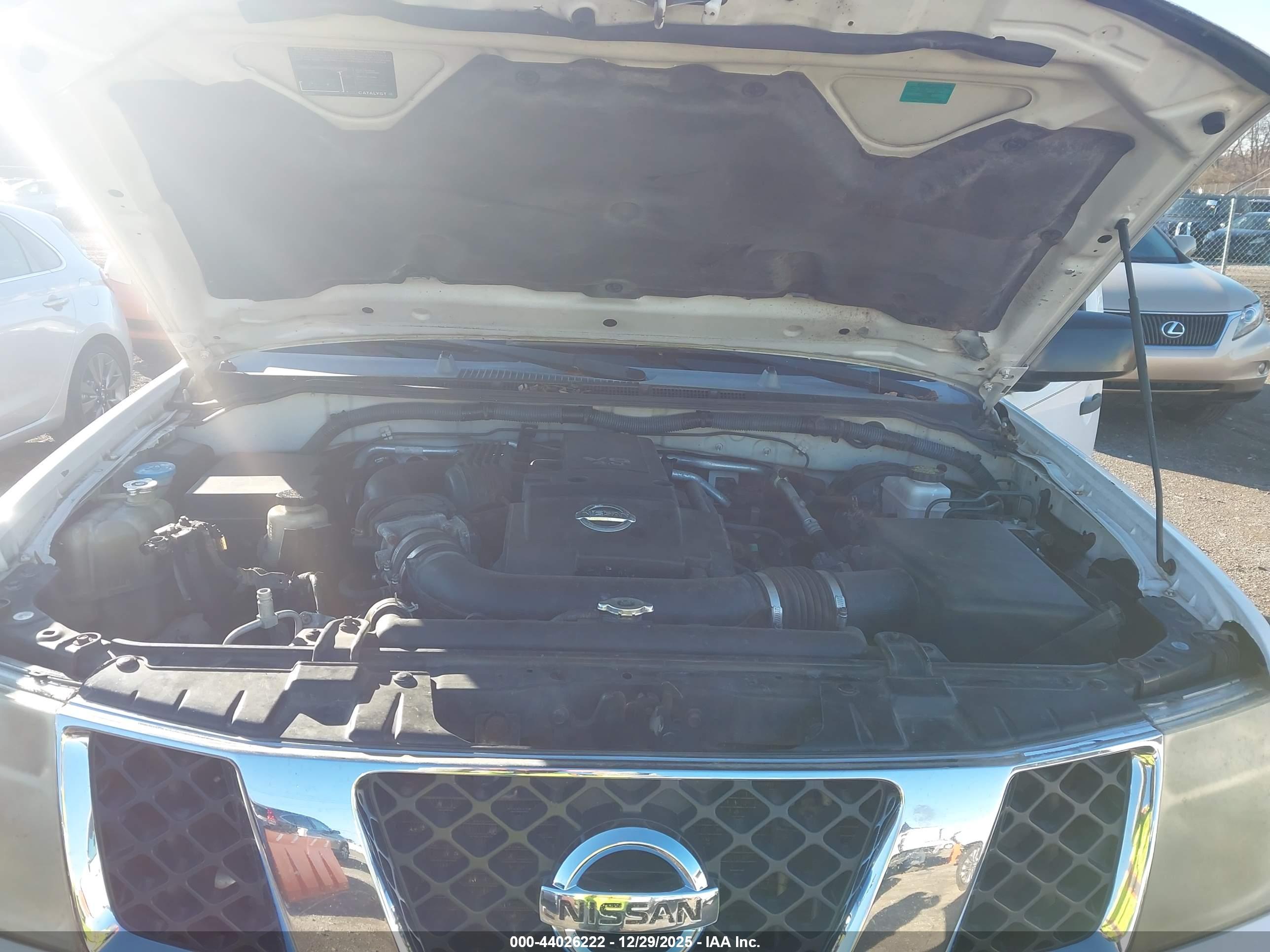 NISSAN FRONTIER image 10