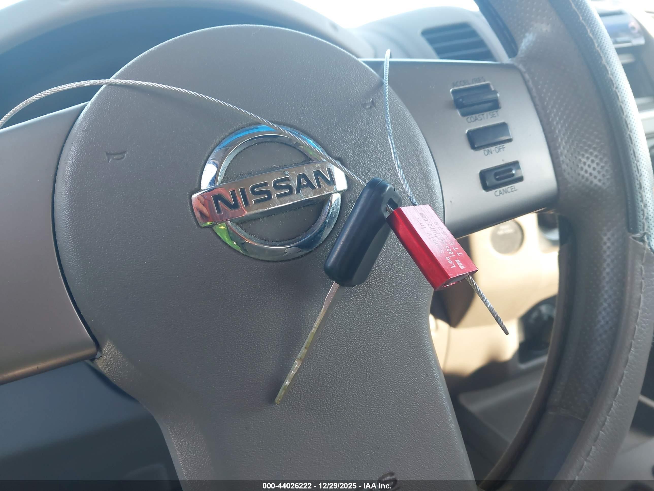 NISSAN FRONTIER image 11