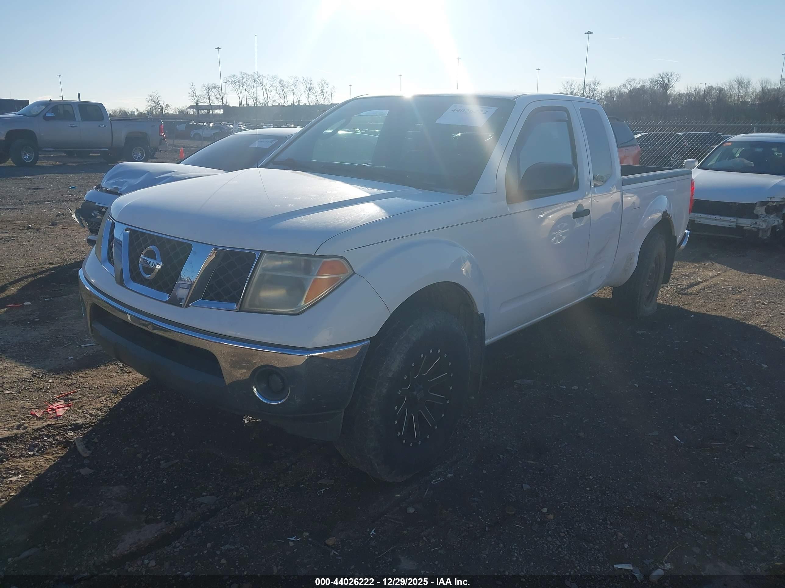 NISSAN FRONTIER image 2