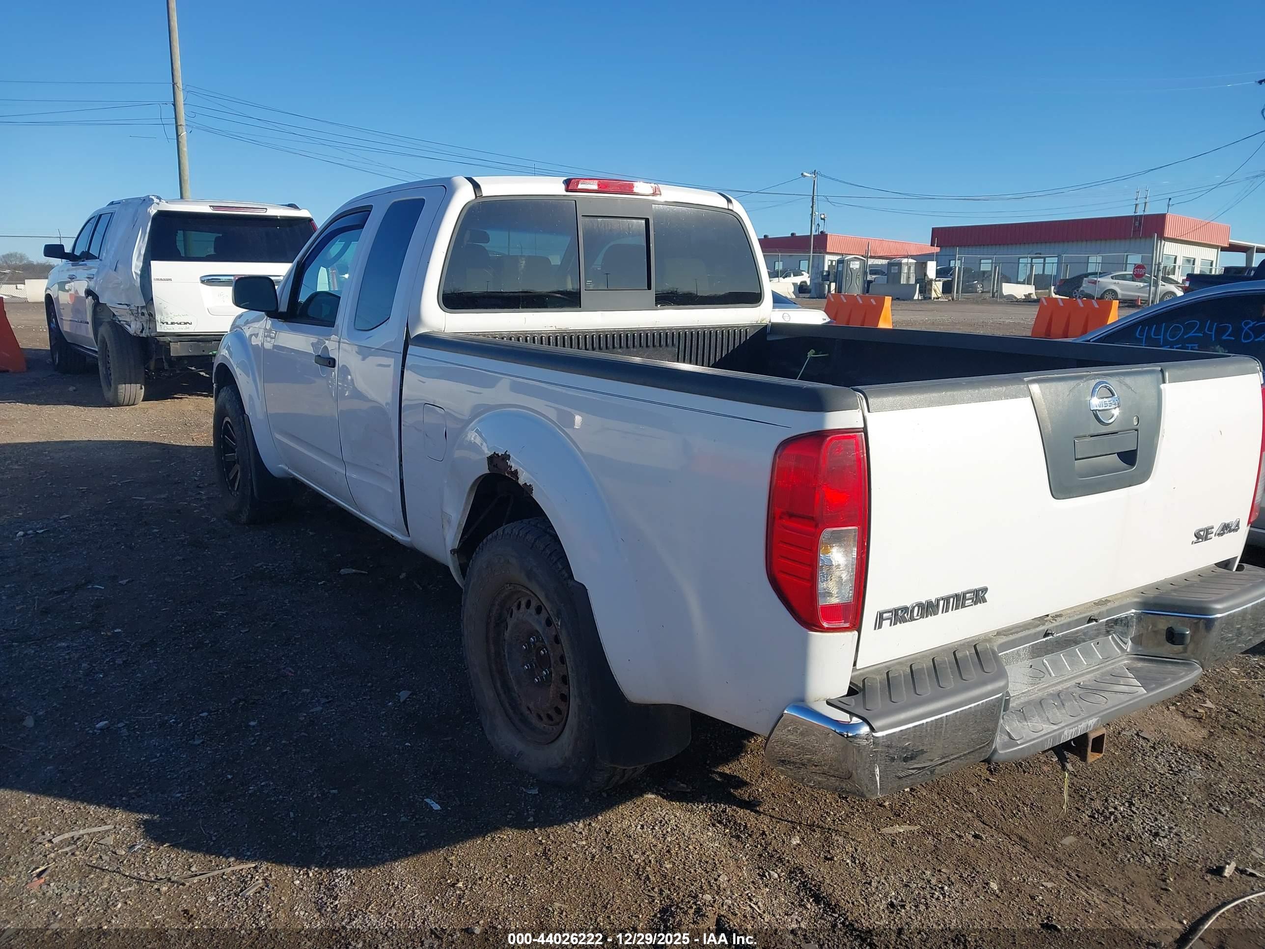 NISSAN FRONTIER image 6