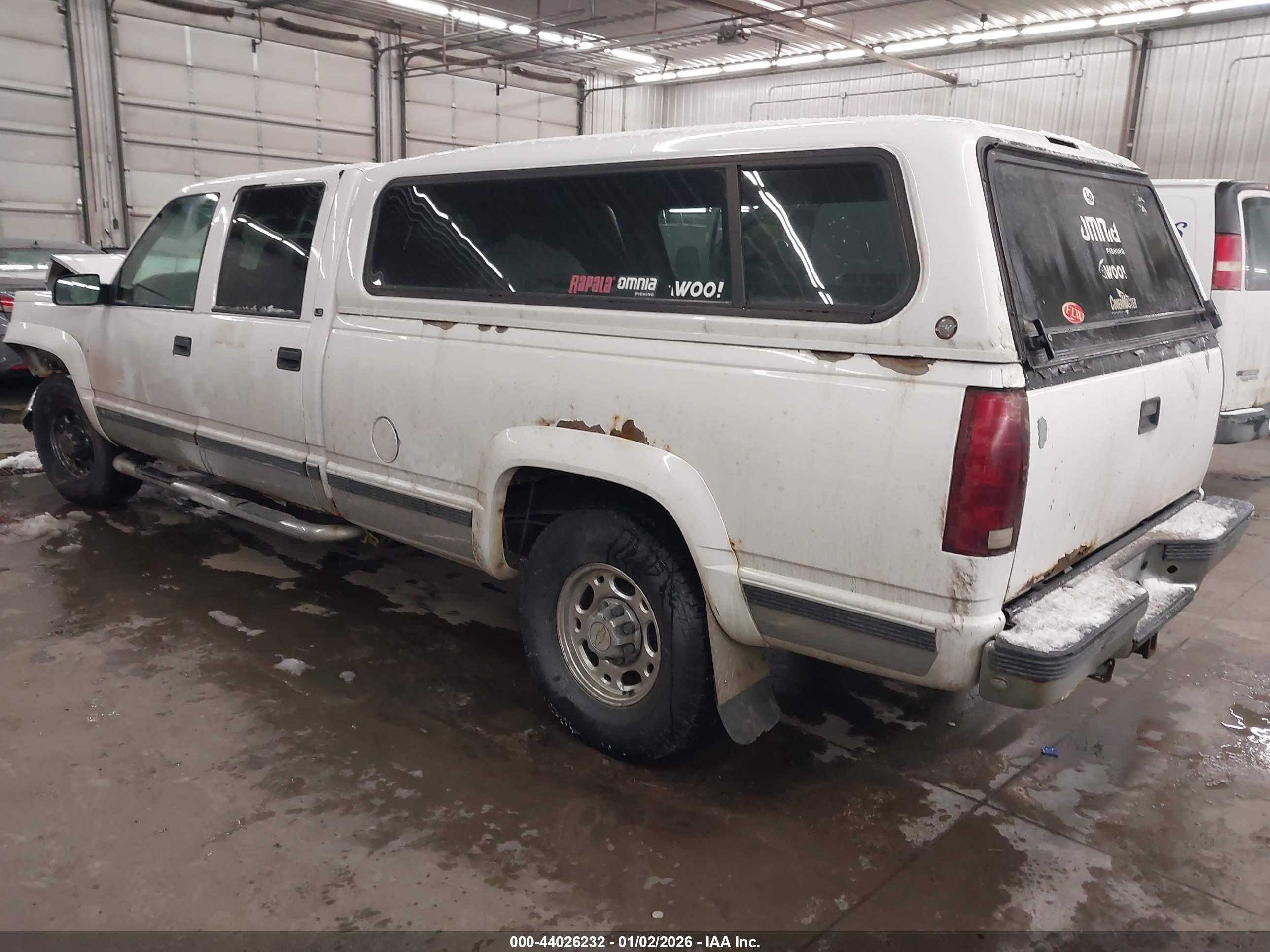 CHEVROLET K3500 image 3