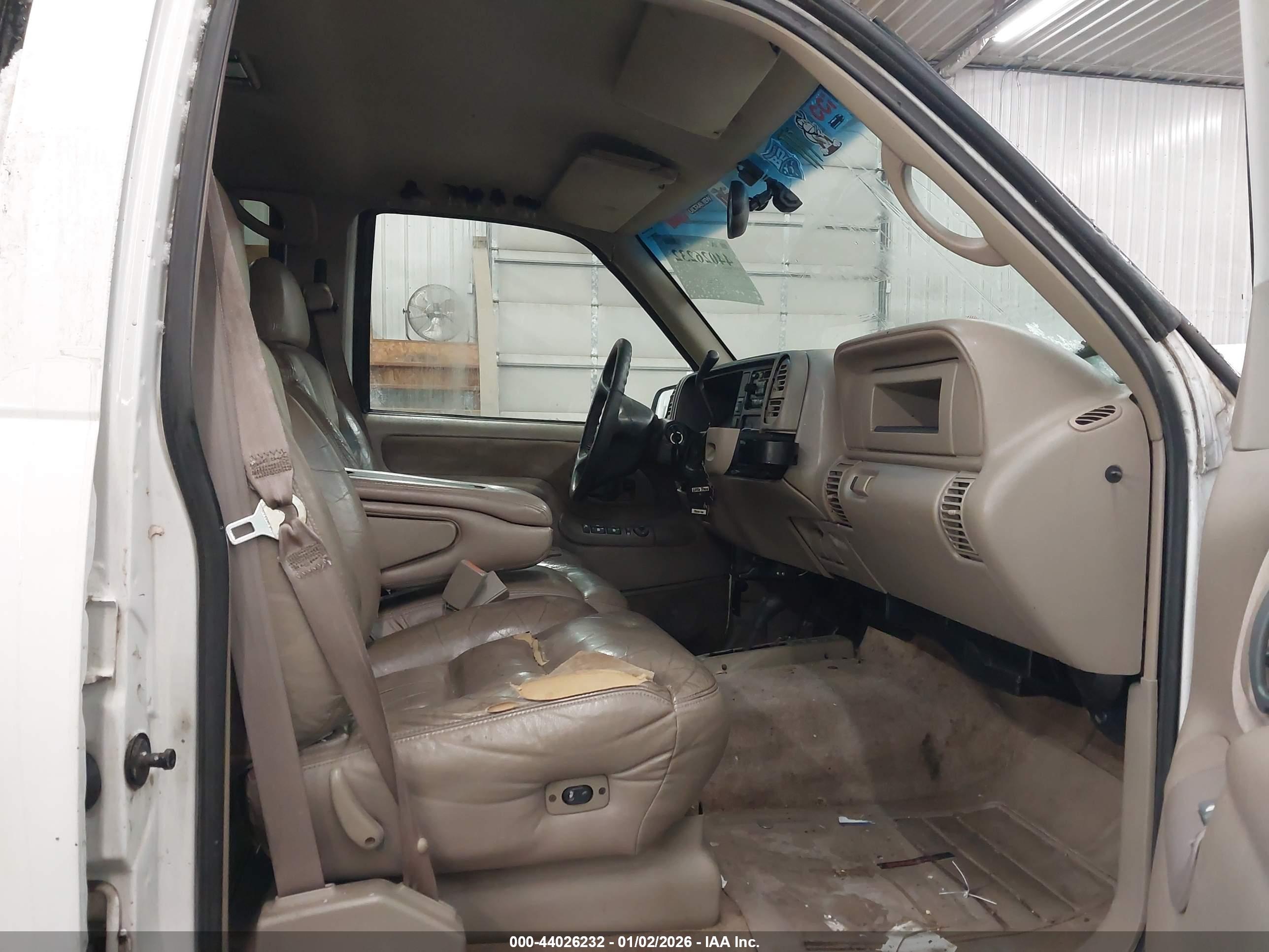 CHEVROLET K3500 image 5